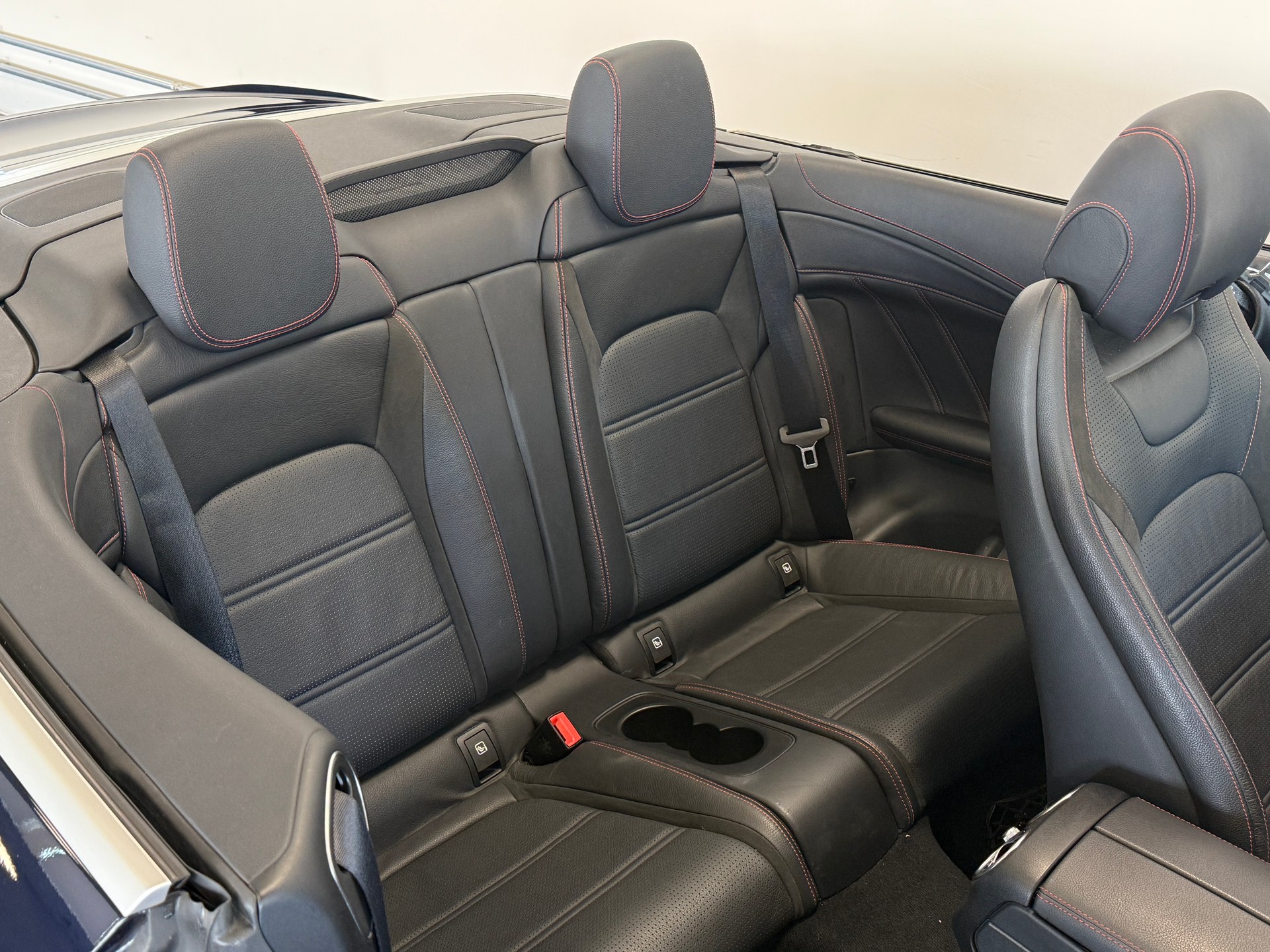 MERCEDES-BENZ C 43 Cabriolet AMG 4Matic 9G-Tronic-image-14