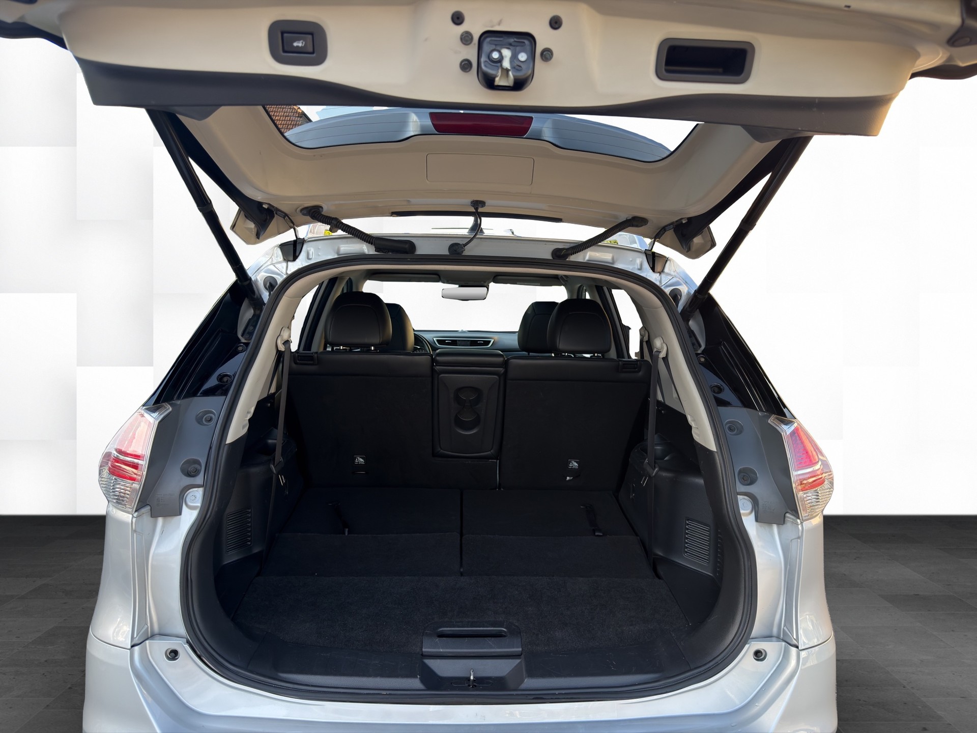 NISSAN X-Trail 2.0 dCi tekna Xtronic CVT ALL-MODE 4x4 7 Platz-image-8