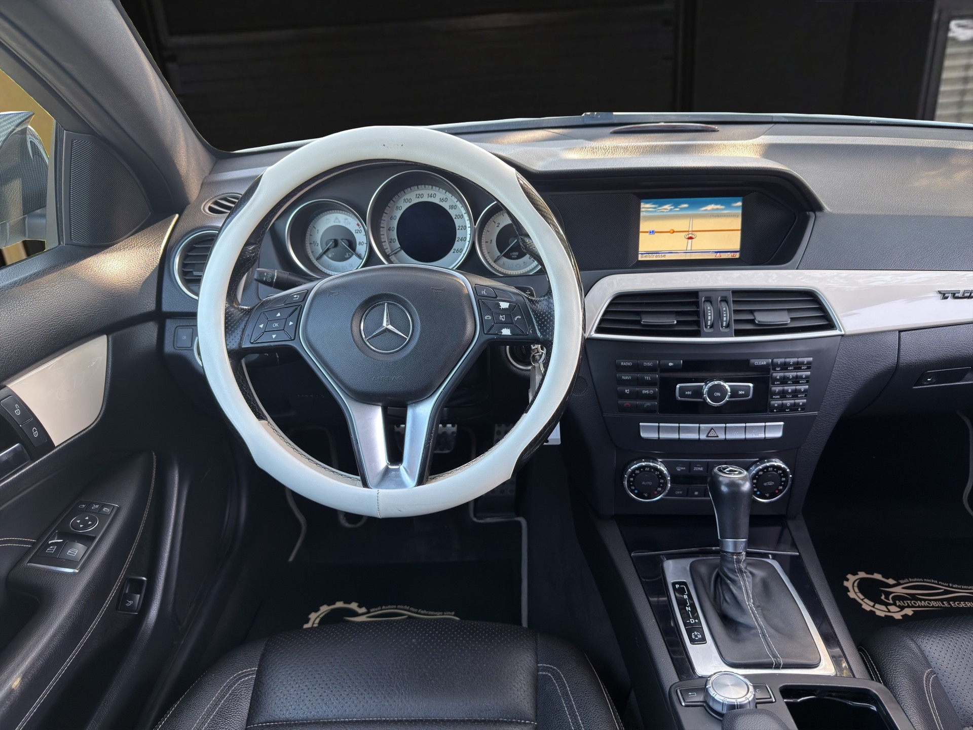 MERCEDES-BENZ C 250 CDI Coupé 7G-Tronic-image-11
