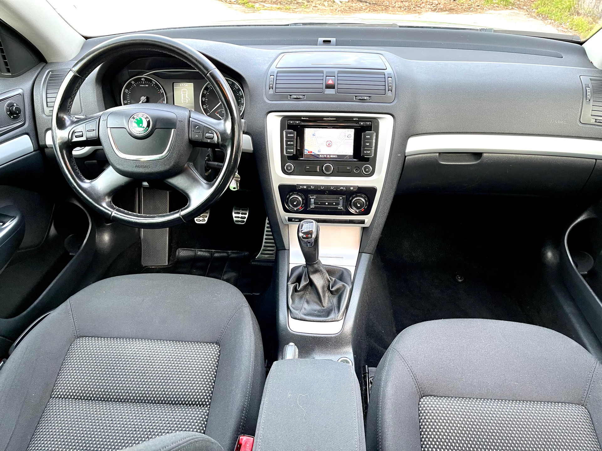 SEAT Altea XL 2.0 TDI ITECH 4x4-image-23