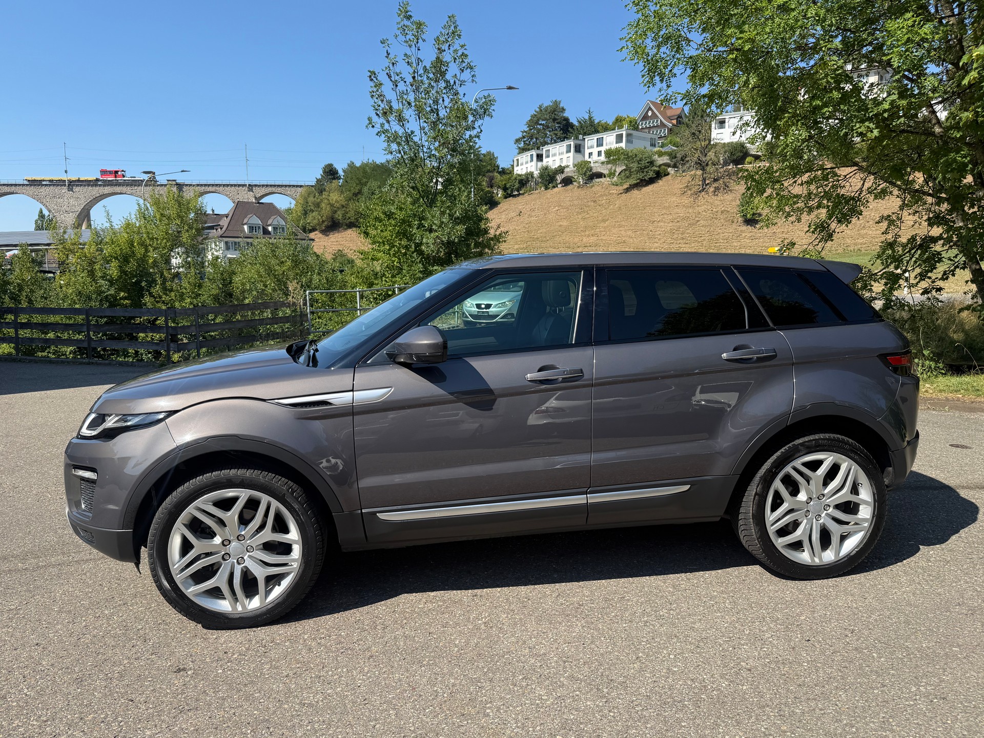 LAND ROVER Range Rover Evoque 2.0 Si4 HSE AT9-image-15