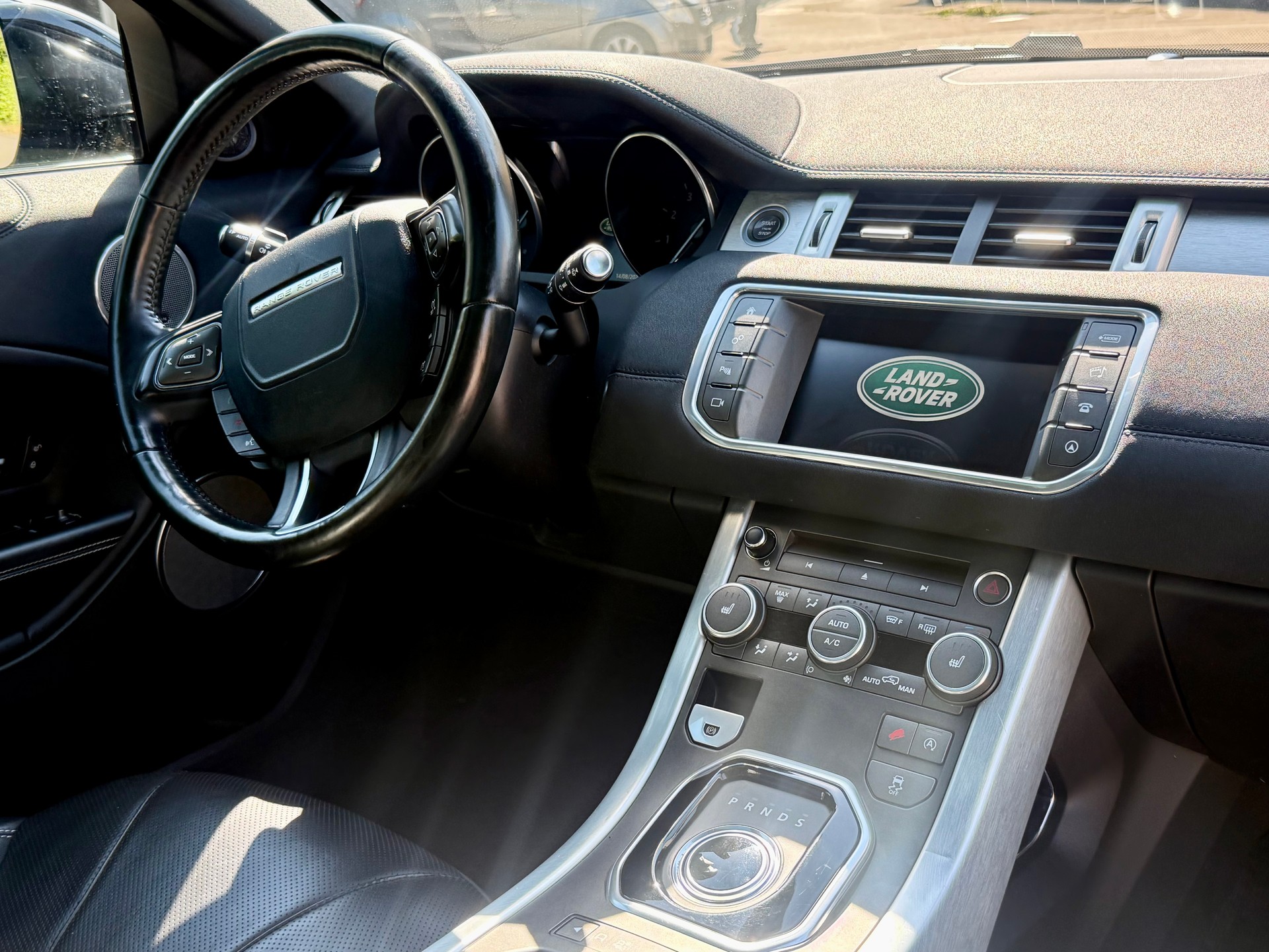 LAND ROVER Range Rover Evoque 2.0 Si4 HSE AT9-image-9