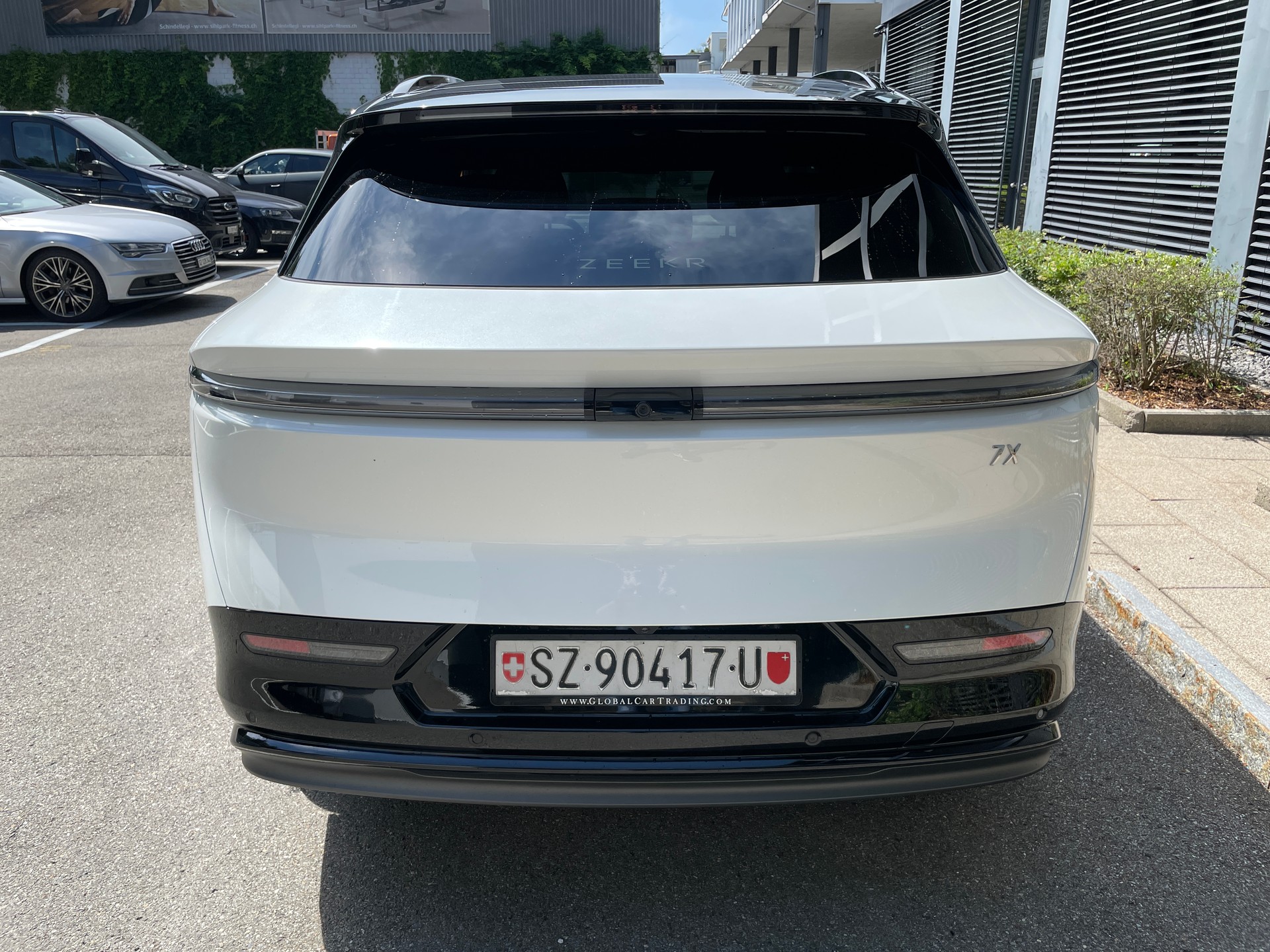 ZEEKR 7X 100kWh Privilege AWD mit Comfort und Cockpit Paket-showroom-element-3
