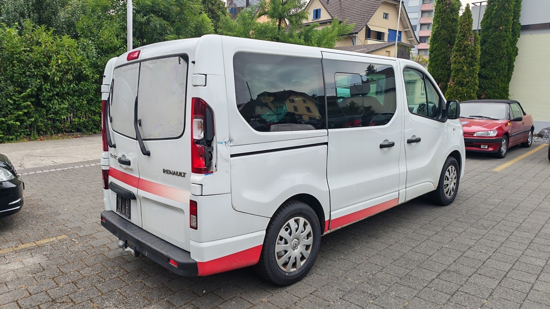 RENAULT Trafic ENERGY dCi 125 Passenger Authentique-image-2