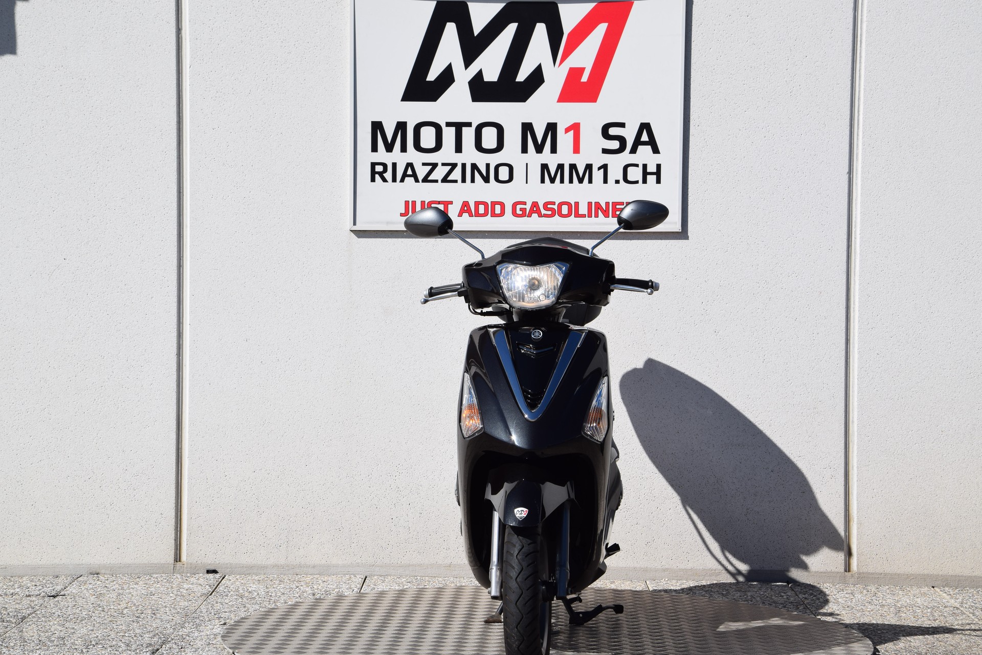 YAMAHA D'elight LTS 125 UBS-showroom-element-2