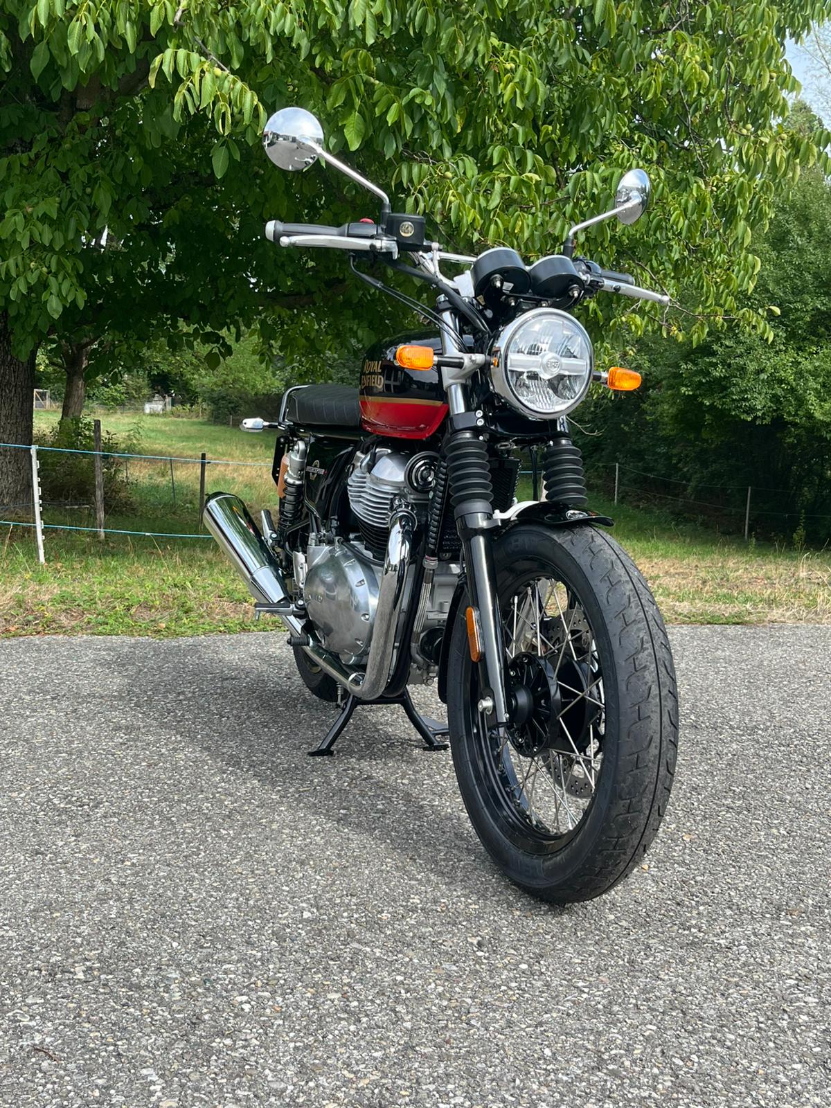 ROYAL ENFIELD Interceptor 650 Dual-image-8