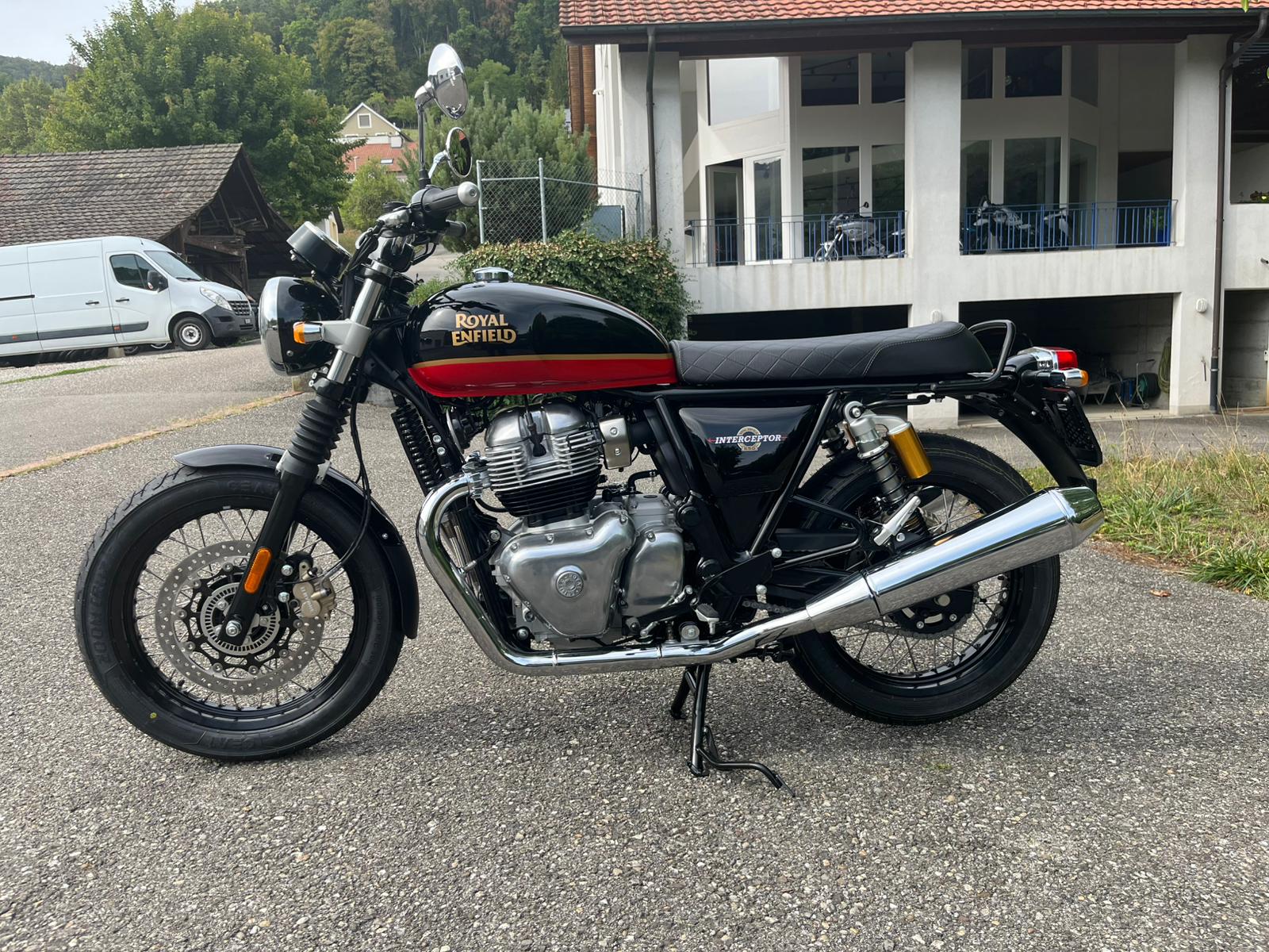 ROYAL ENFIELD Interceptor 650 Dual-image-5