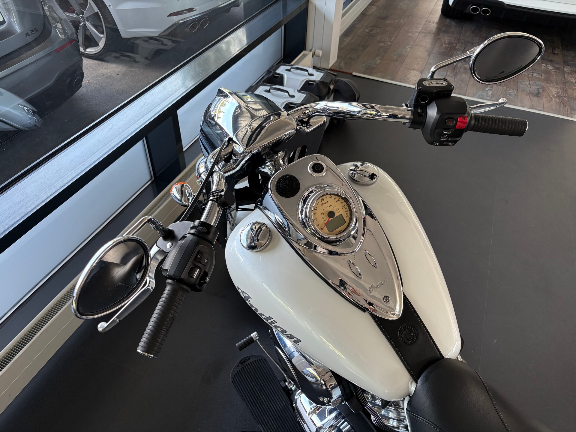 INDIAN Chief Classic-image-8