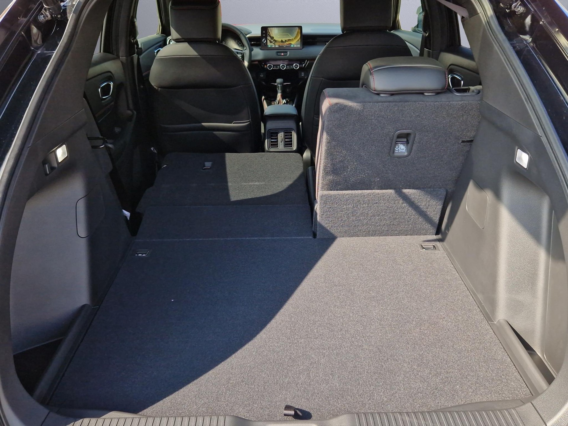 HONDA HR-V 1.5 i-MMD Advance-image-19