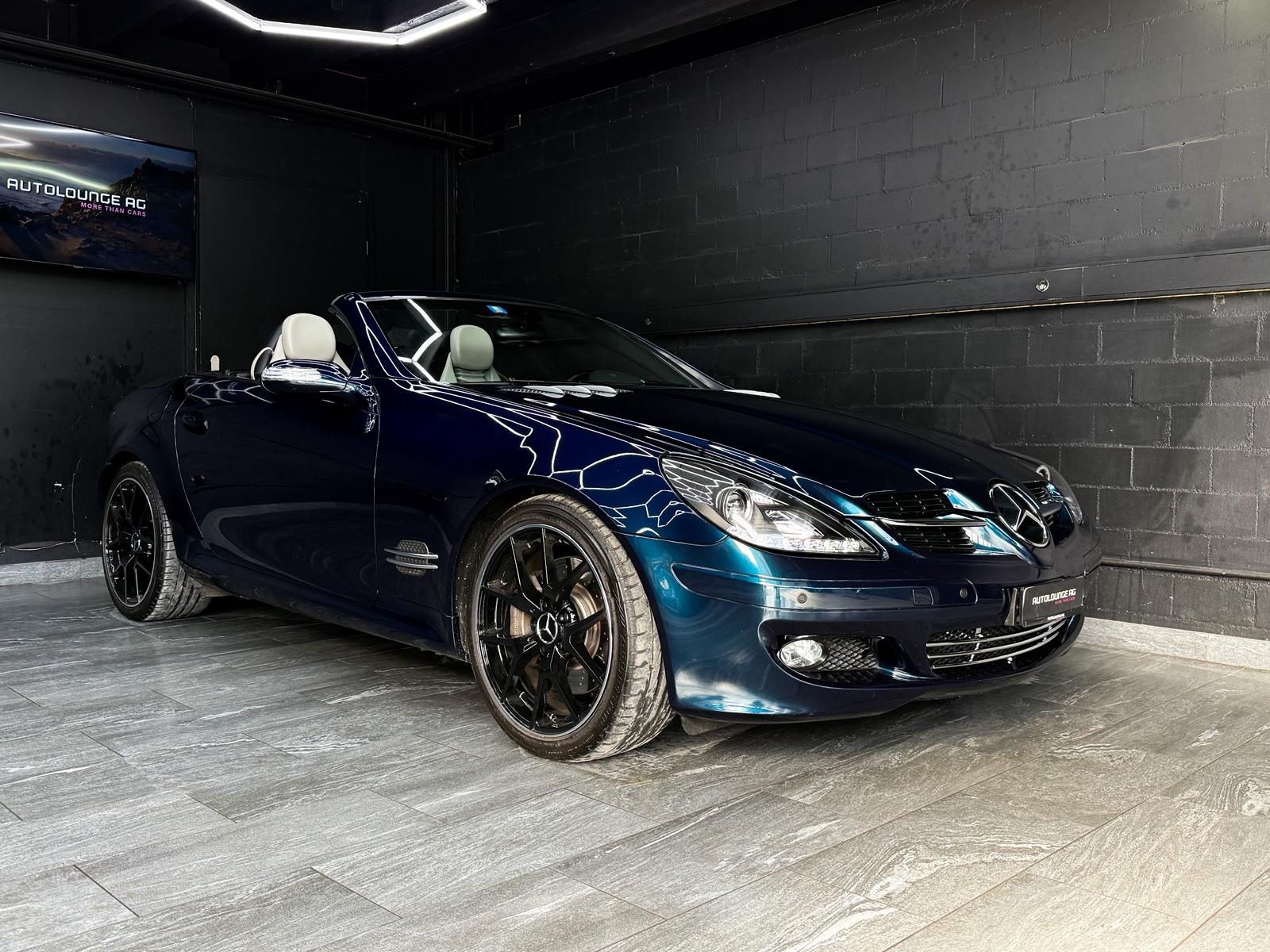MERCEDES-BENZ SLK 350-showroom-element-1