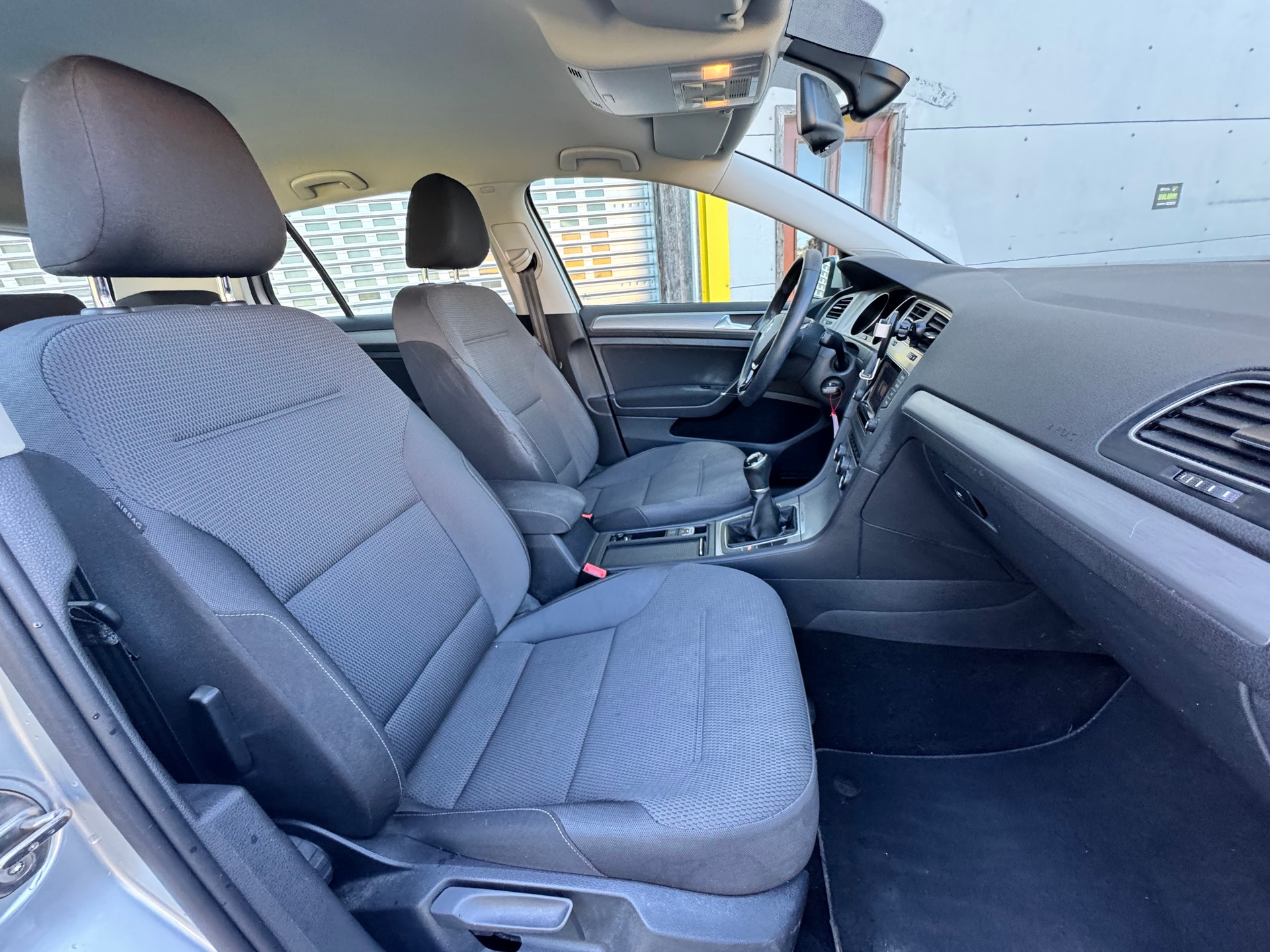 VW Golf 1.6 TDI Comfortline 4Motion-image-10