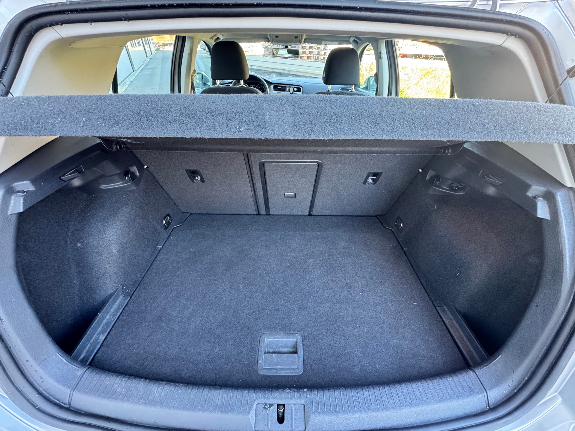 VW Golf 1.6 TDI Comfortline 4Motion-image-14