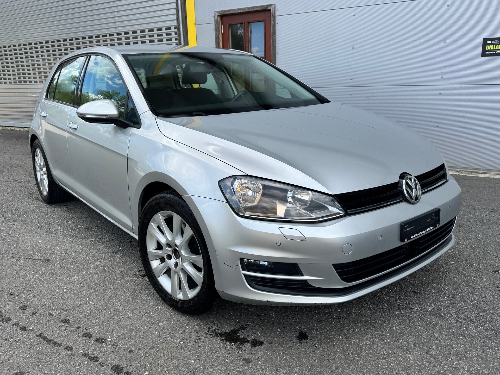 VW Golf 1.6 TDI Comfortline 4Motion-image-1