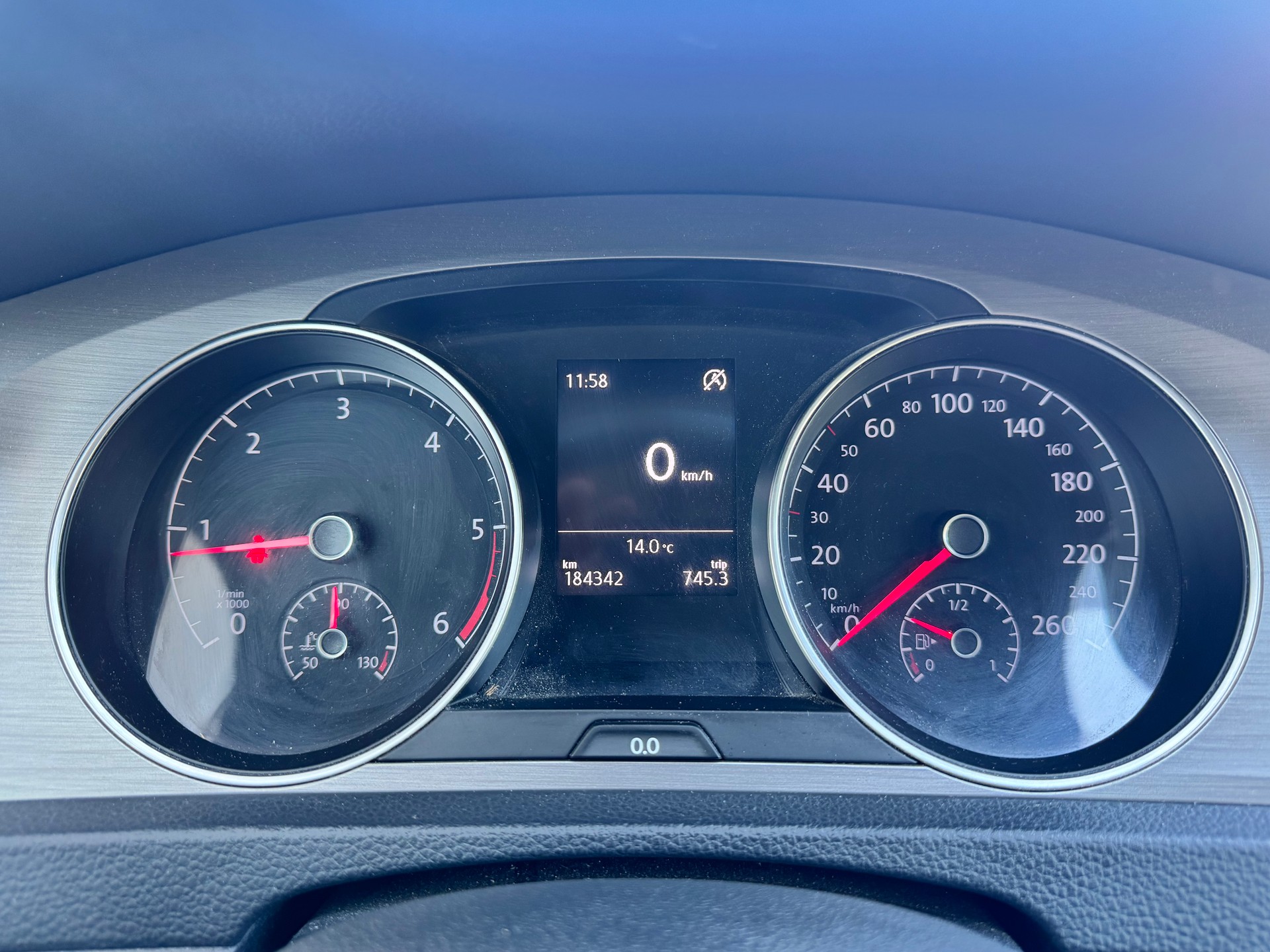 VW Golf 1.6 TDI Comfortline 4Motion-image-6