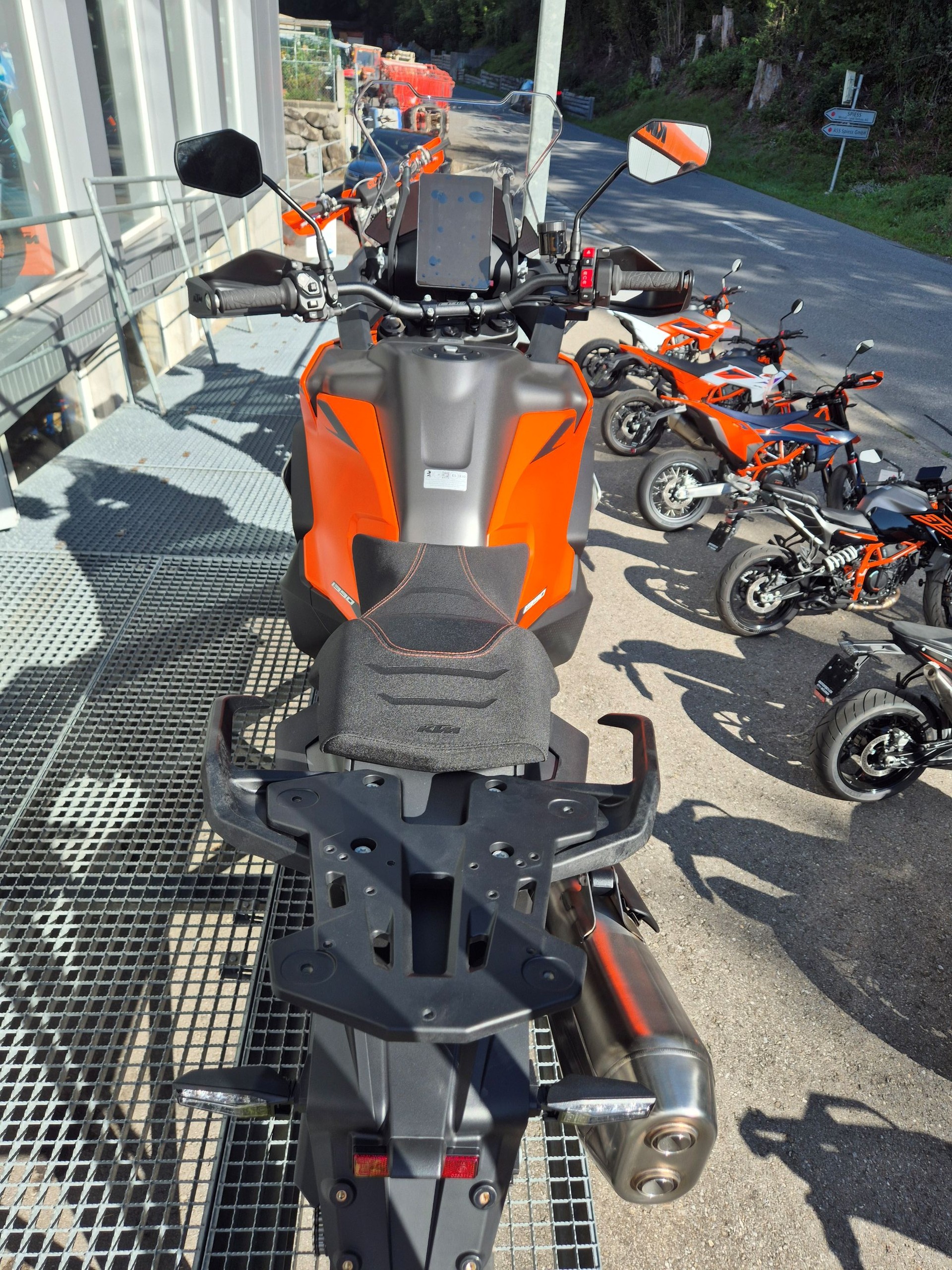 KTM 1390 Super Adventure S EVO-image-3
