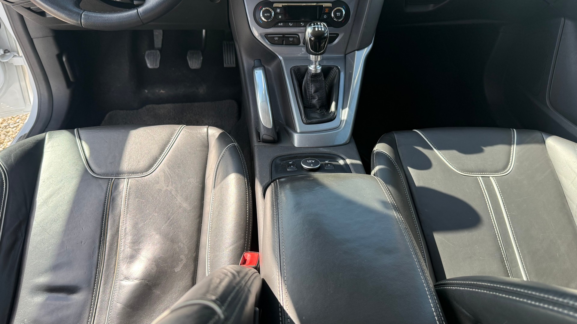 FORD Focus 1.6 SCTi Titanium-image-5