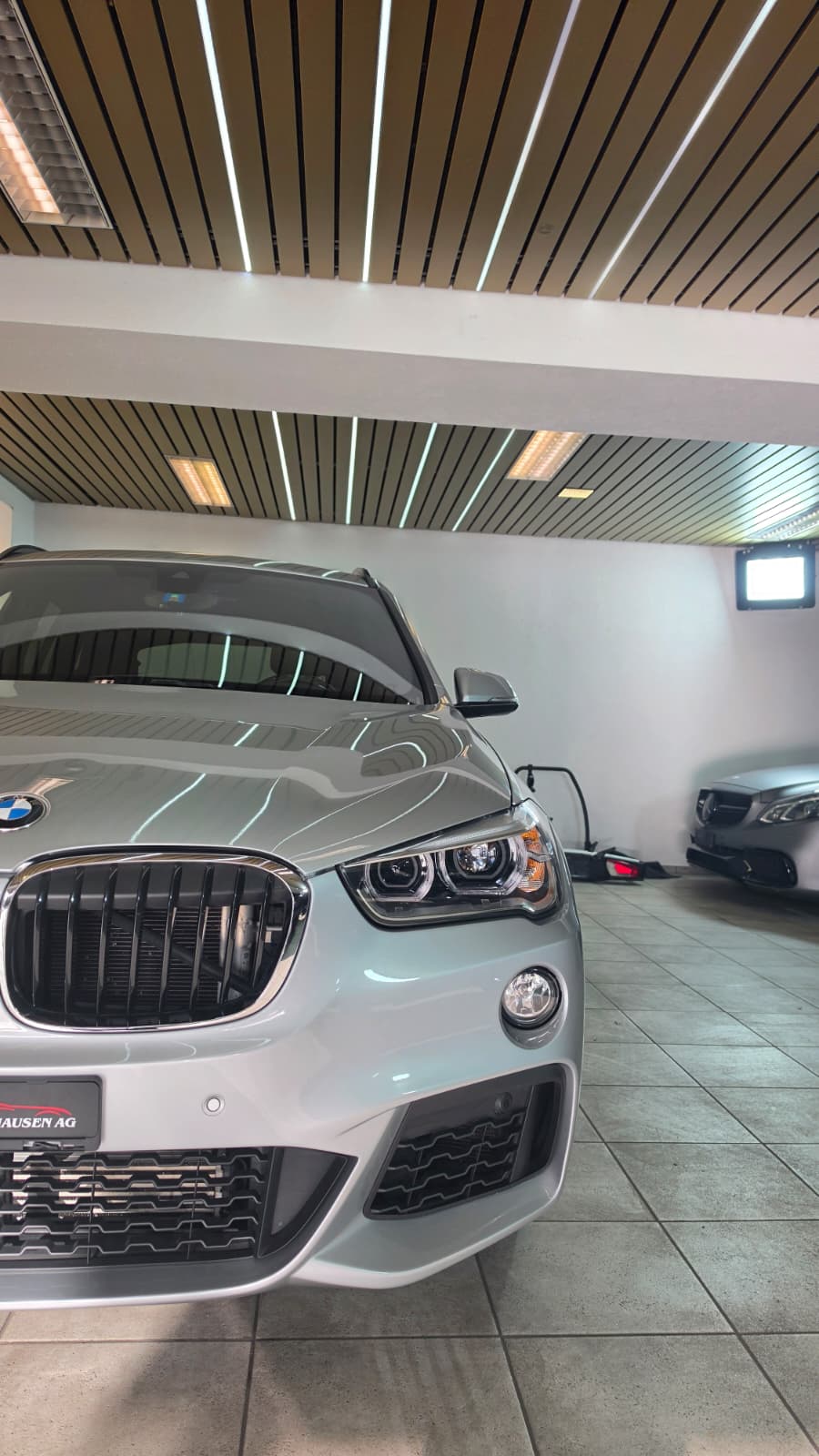 BMW X1 xDrive 20i M Sport Steptronic, TOP AUSTATTUNG, SCHWEIZER FAHRZEUG, FRISCH AB SERVICE-showroom-element-2