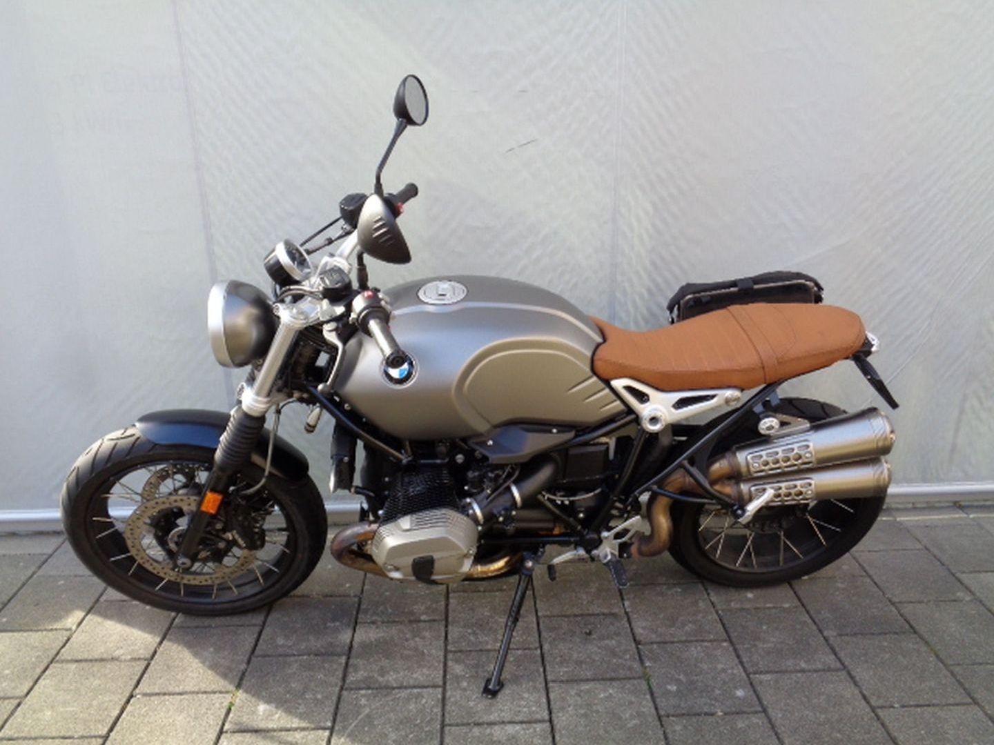 BMW R NINE T SCRAMBLER-image-1