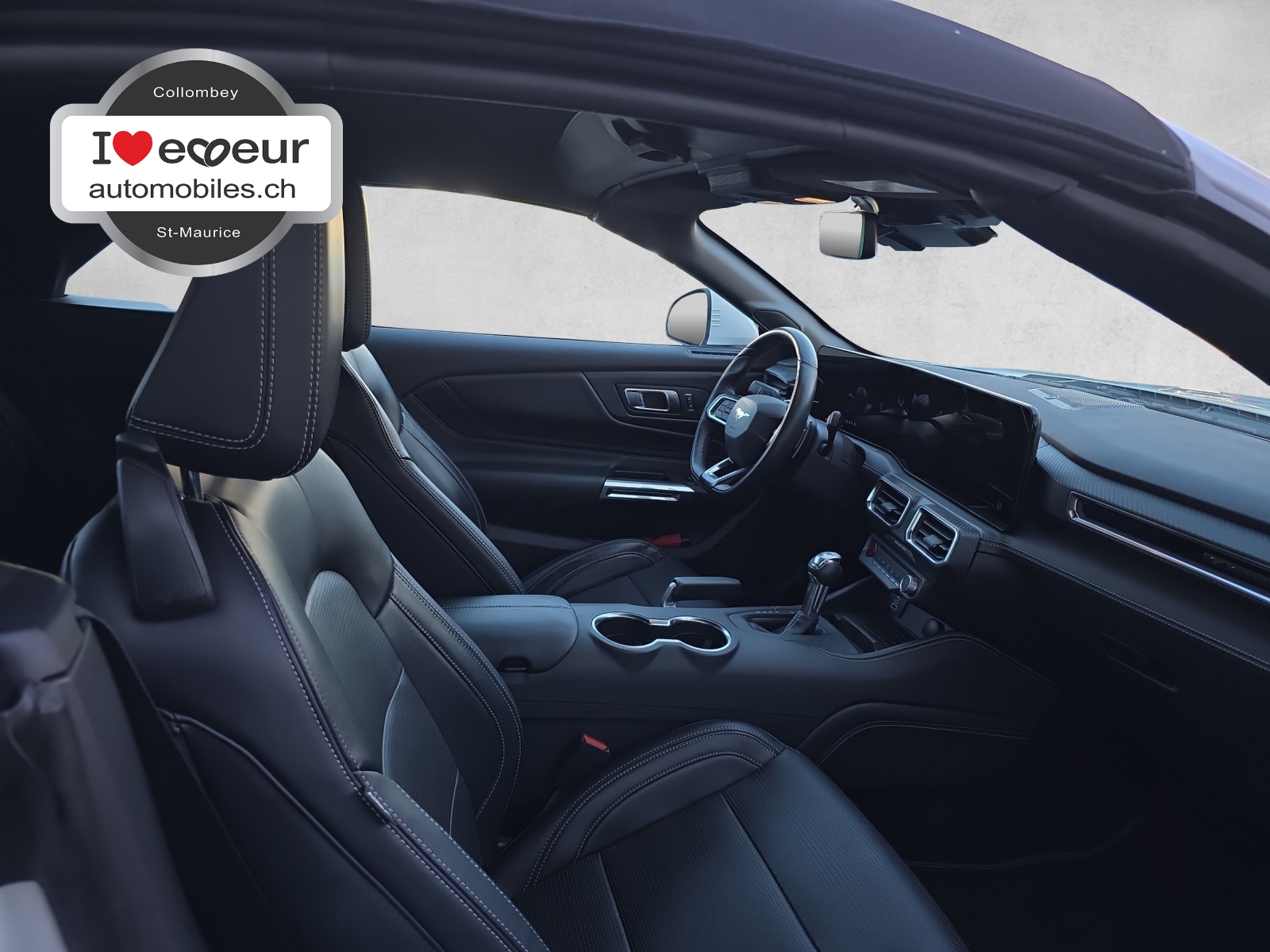 FORD Mustang Convertible 5.0 V8 GT-image-11