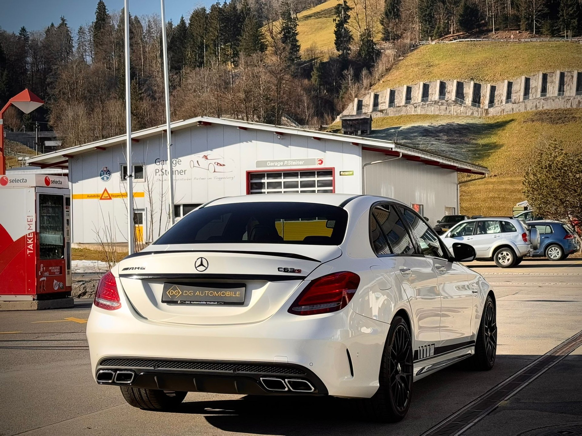 MERCEDES-BENZ C 63 S AMG Edition 1 Speedshift *Top Zustand**Top Ausstattung**Perlweiss*-image-5