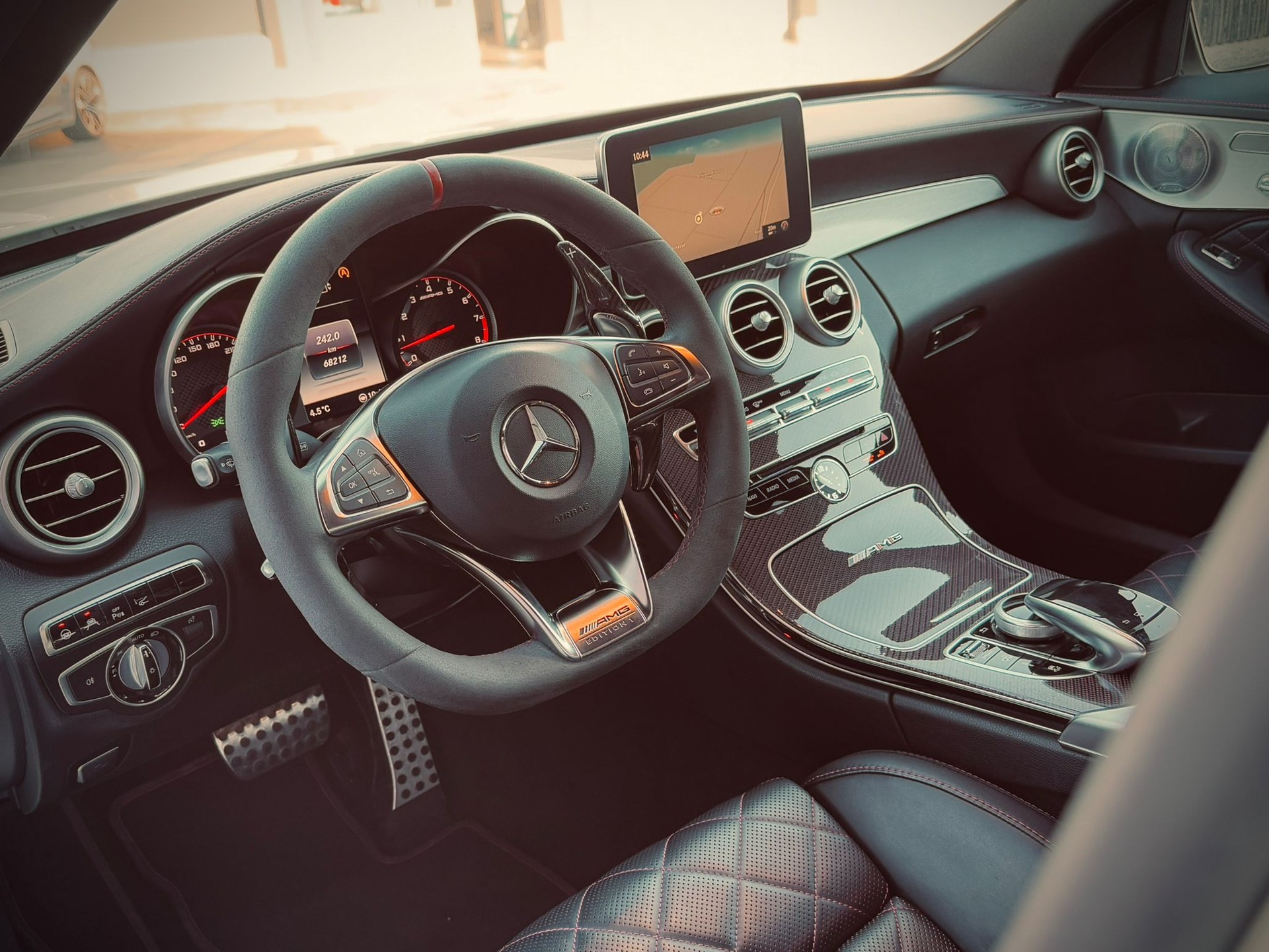 MERCEDES-BENZ C 63 S AMG Edition 1 Speedshift *Top Zustand**Top Ausstattung**Perlweiss*-image-6