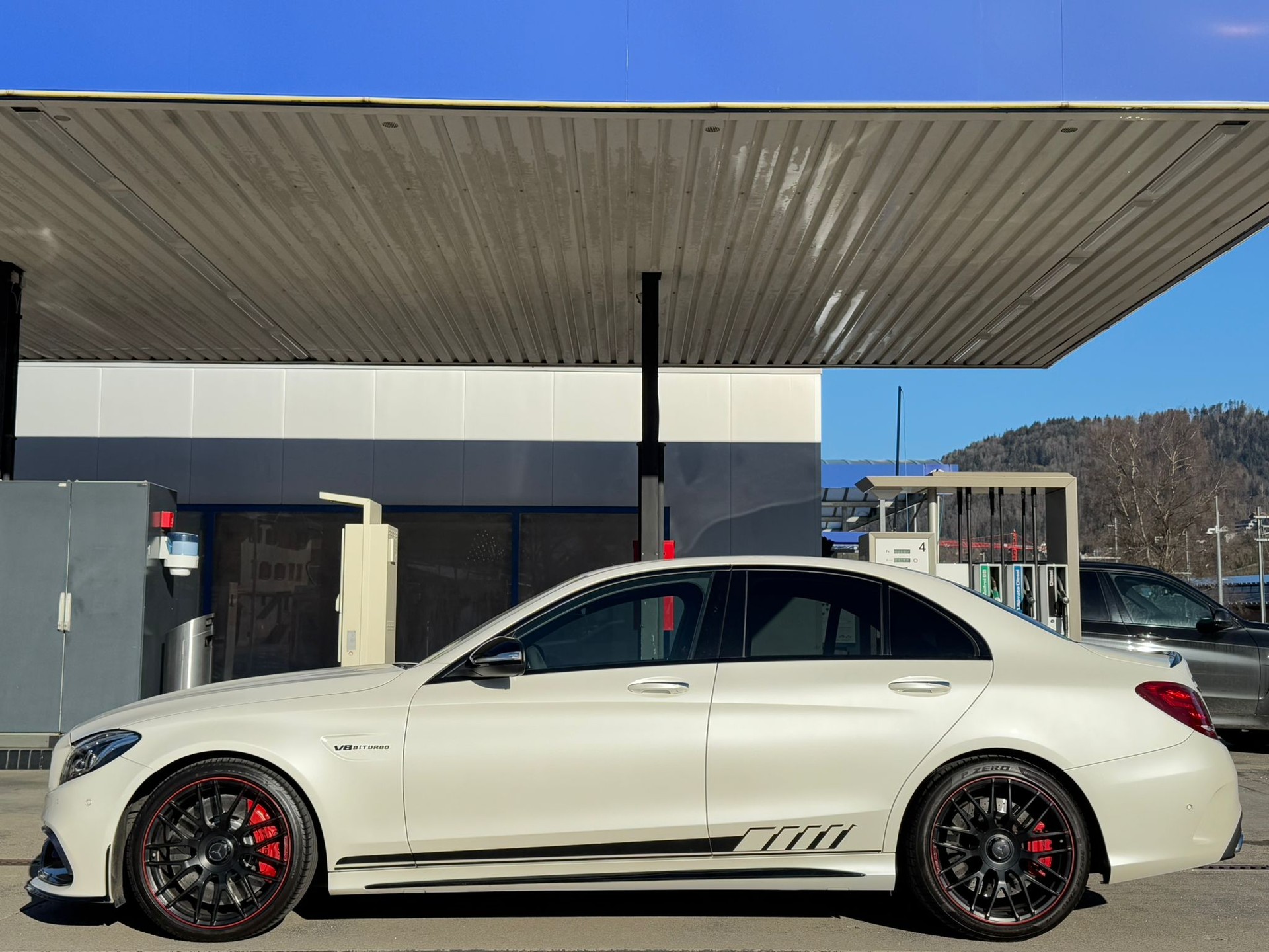 MERCEDES-BENZ C 63 S AMG Edition 1 Speedshift *Top Zustand**Top Ausstattung**Perlweiss*-showroom-element-3