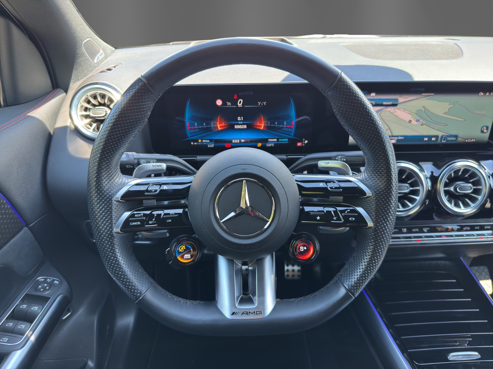 MERCEDES-BENZ GLA AMG 35 4Matic 8G-DCT-image-9