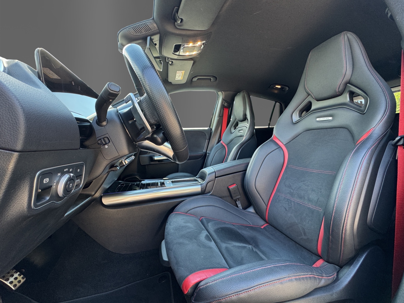 MERCEDES-BENZ GLA AMG 35 4Matic 8G-DCT-image-8