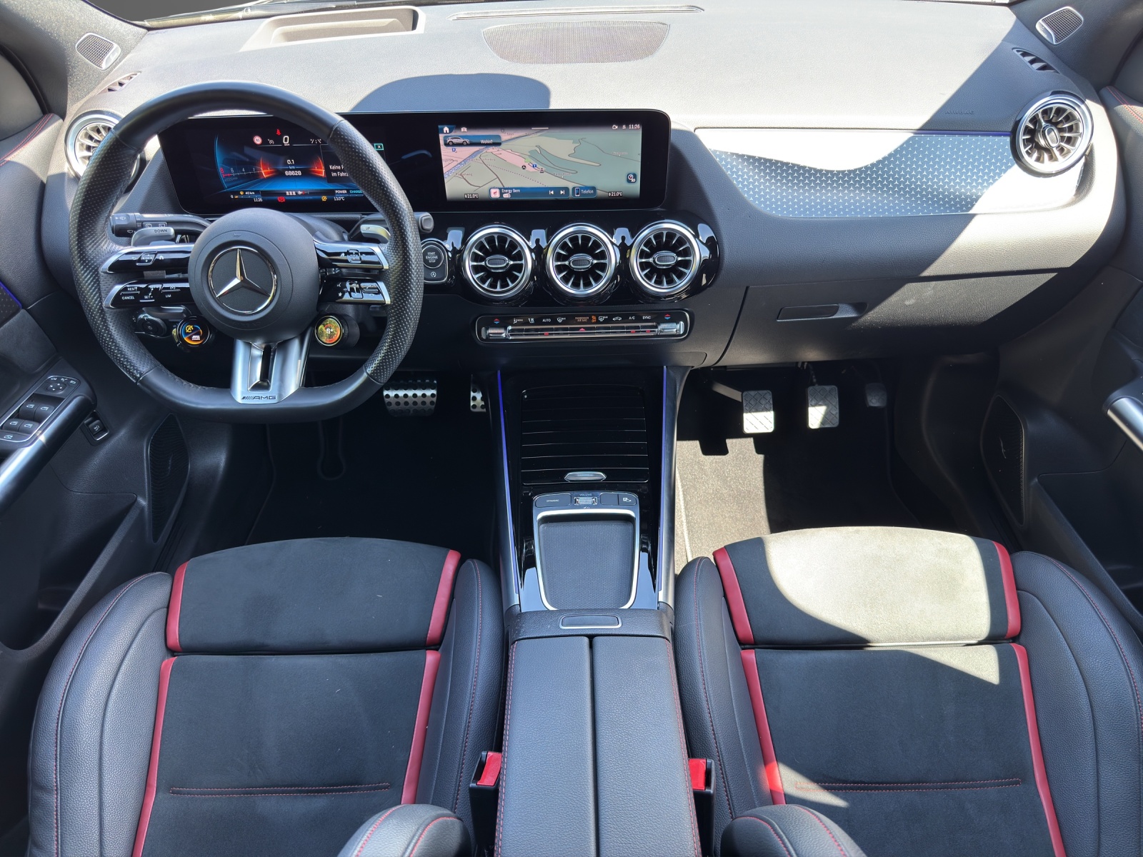 MERCEDES-BENZ GLA AMG 35 4Matic 8G-DCT-image-13