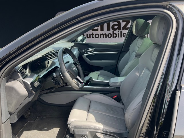 AUDI e-tron 55 S Line quattro-image-9