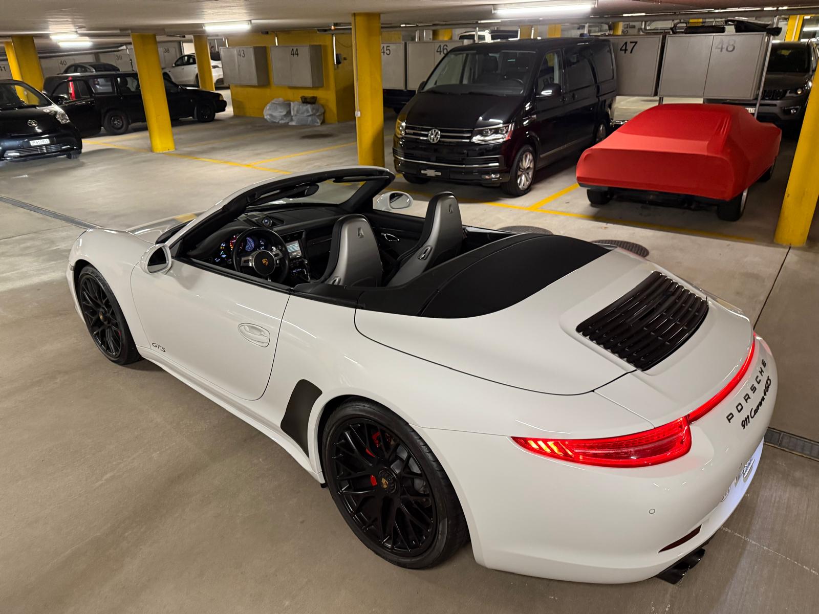 PORSCHE 911 Carrera 4 GTS Cabrio-image-11