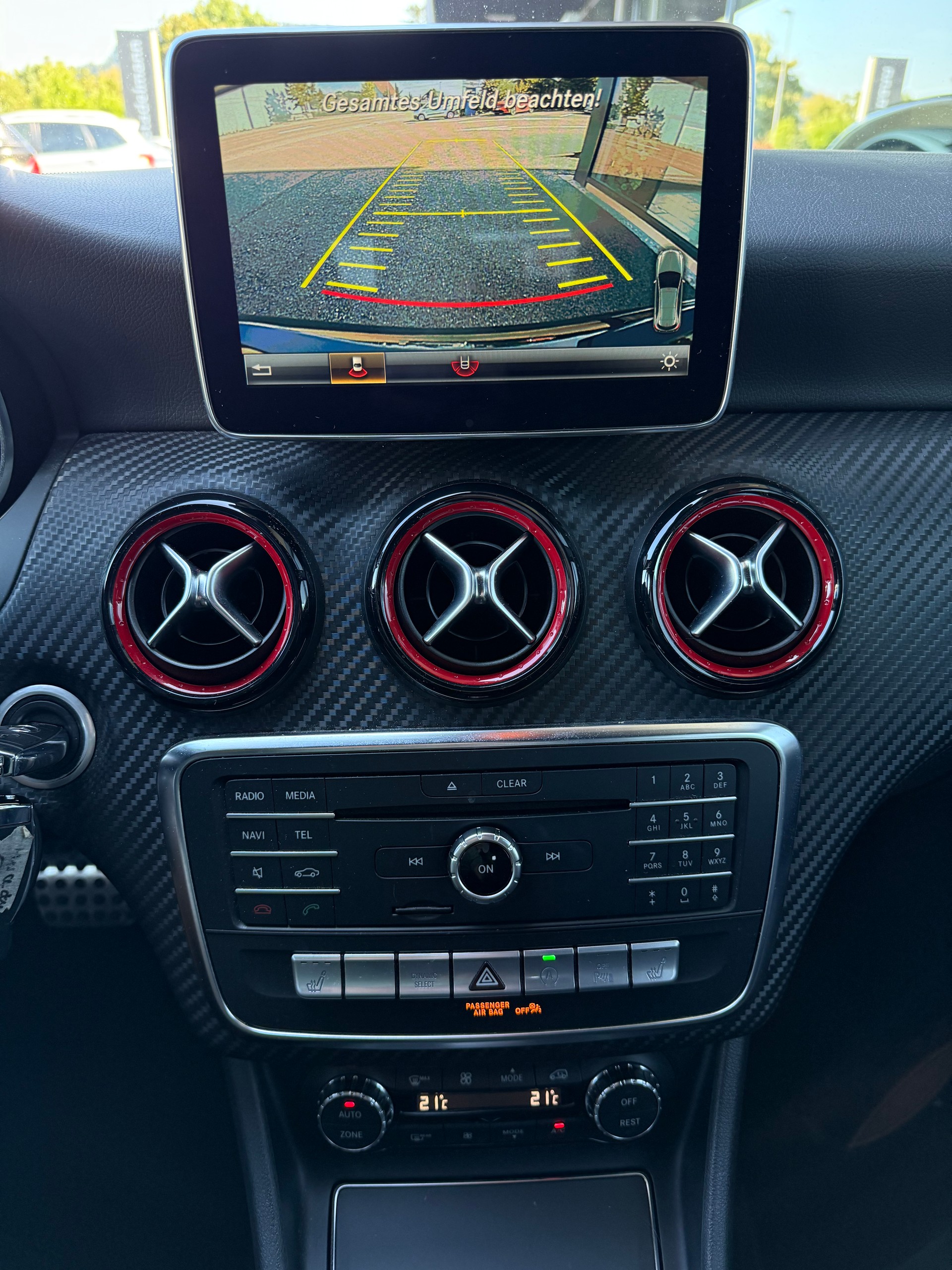 MERCEDES-BENZ A 250 Sport-image-17