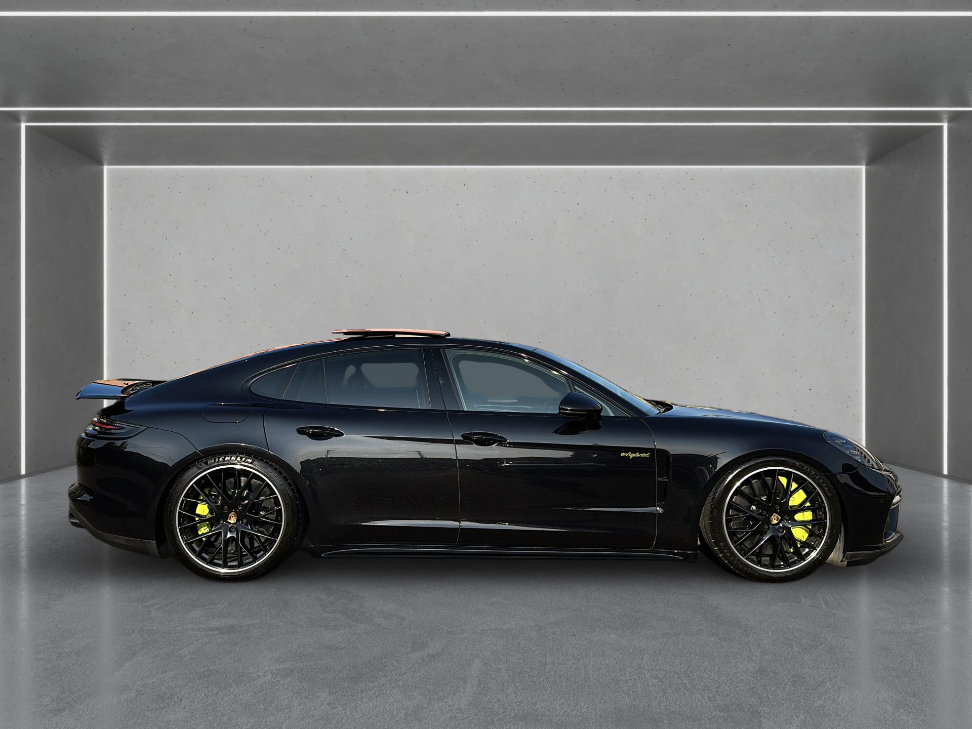 PORSCHE Panamera Turbo S E-Hybrid PDK-image-5