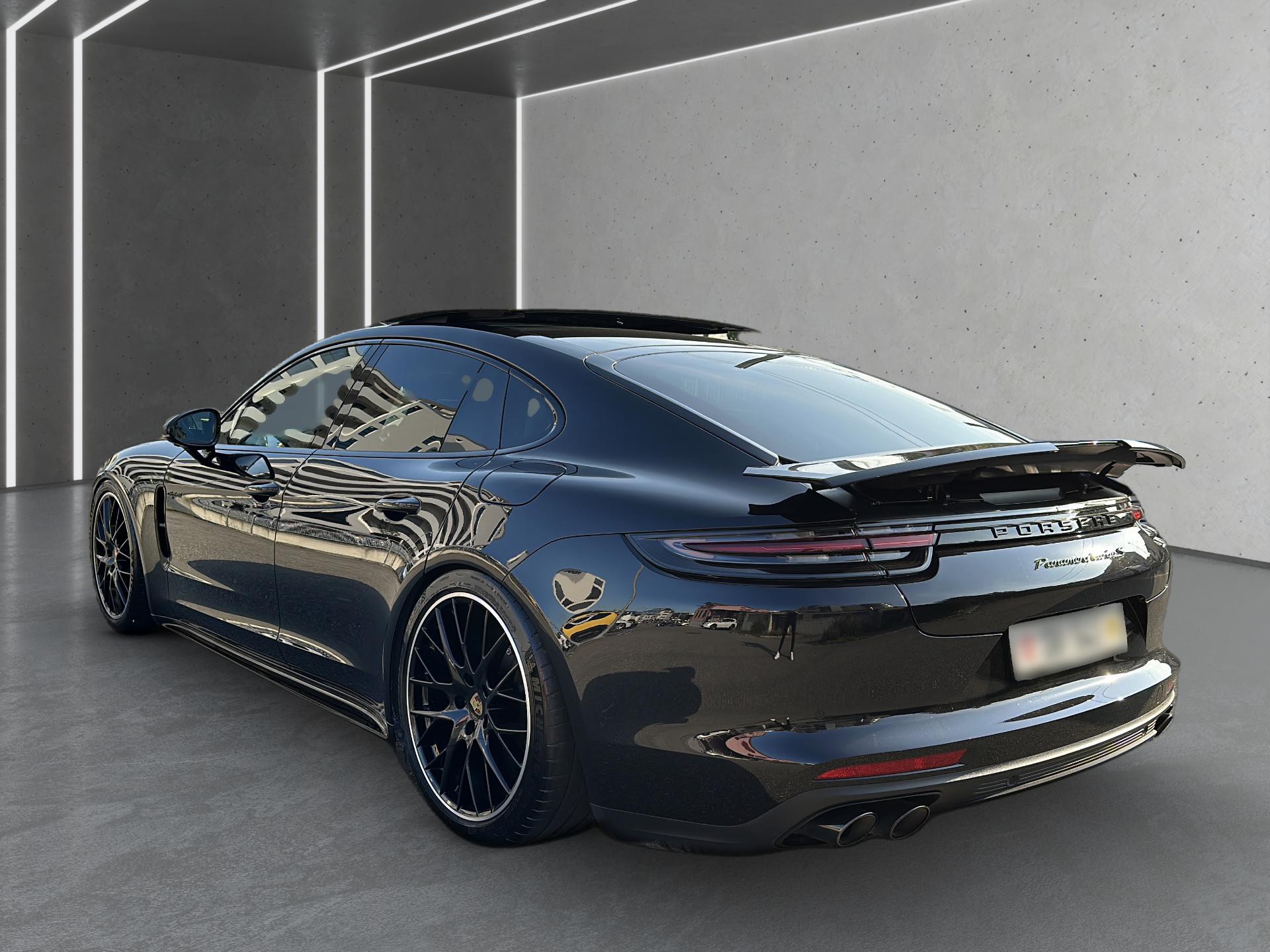PORSCHE Panamera Turbo S E-Hybrid PDK-showroom-element-2