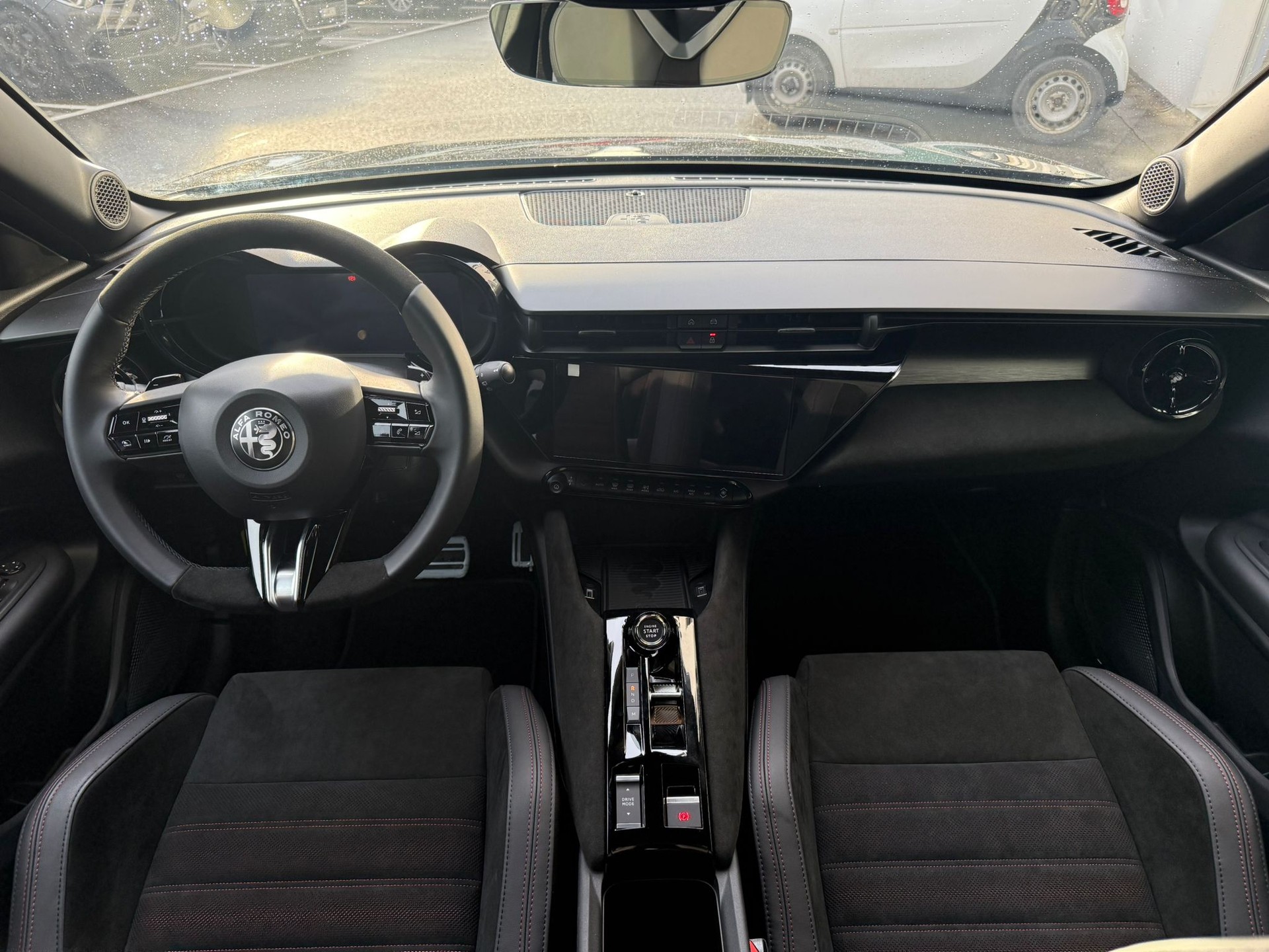 ALFA ROMEO Junior 1.2 Hybrid Speciale Pack Sport&Pack Tech-image-11