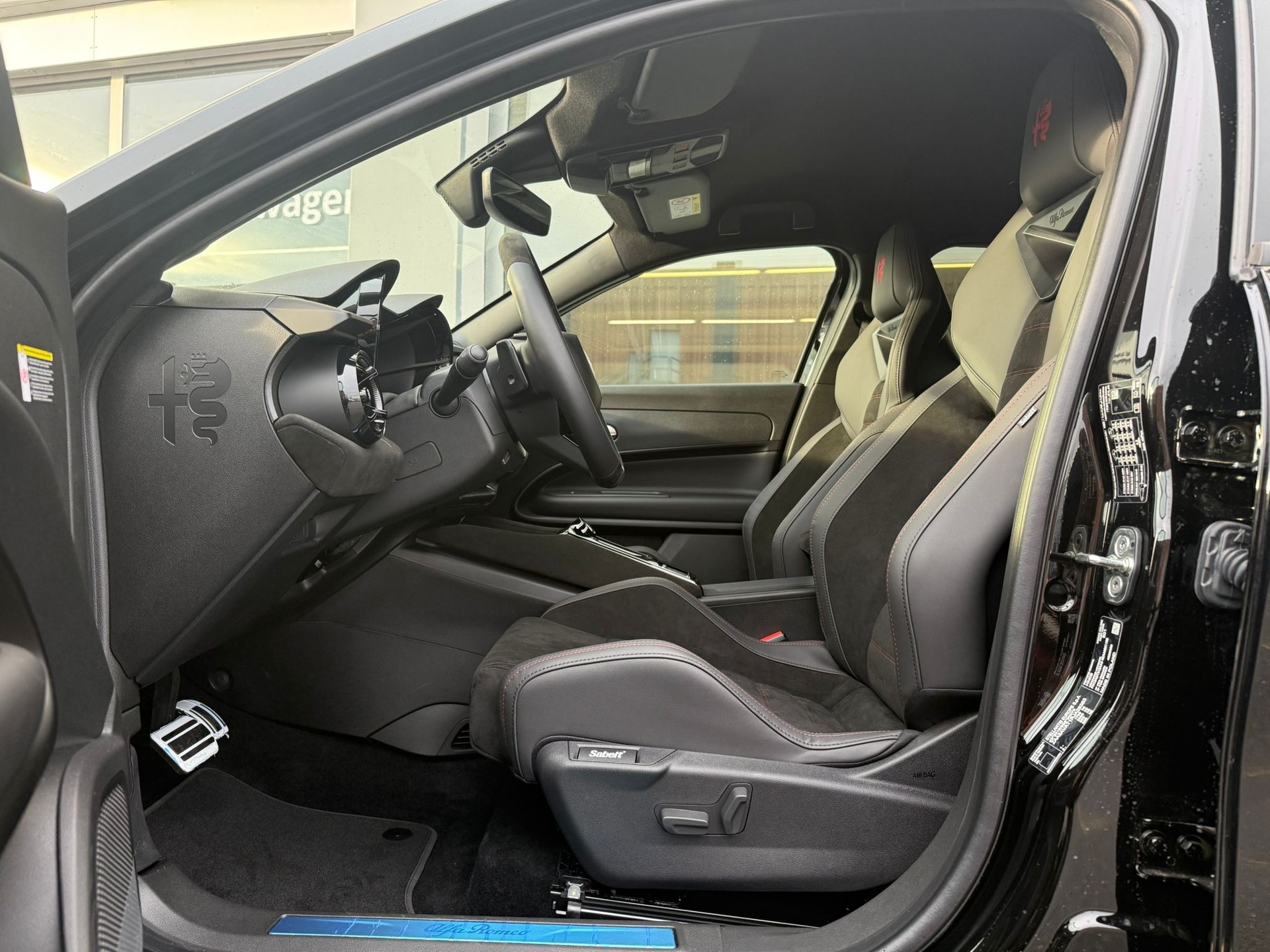 ALFA ROMEO Junior 1.2 Hybrid Speciale Pack Sport&Pack Tech-image-7