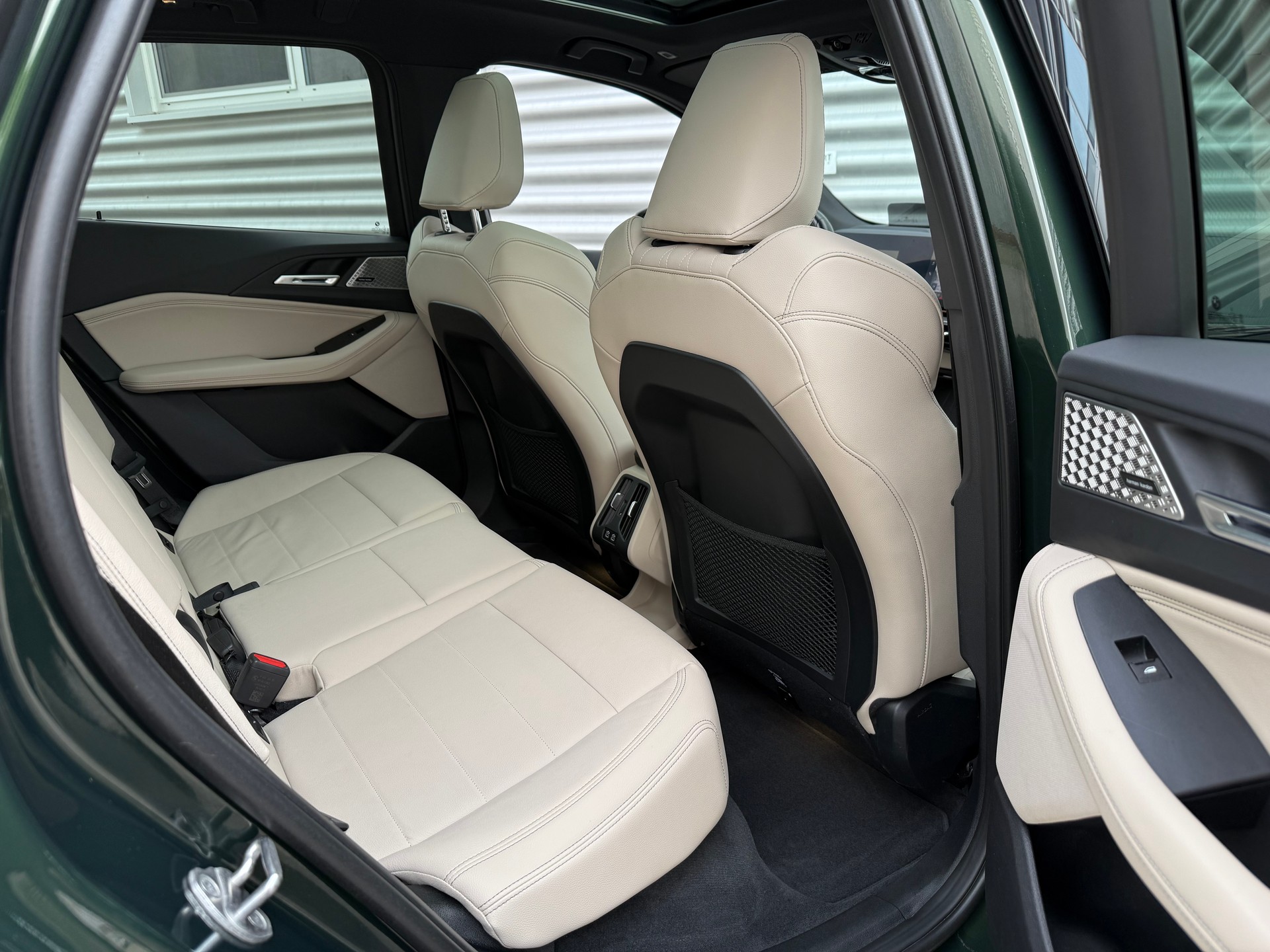 BMW 230e xDrive Active Tourer M Sport-image-7