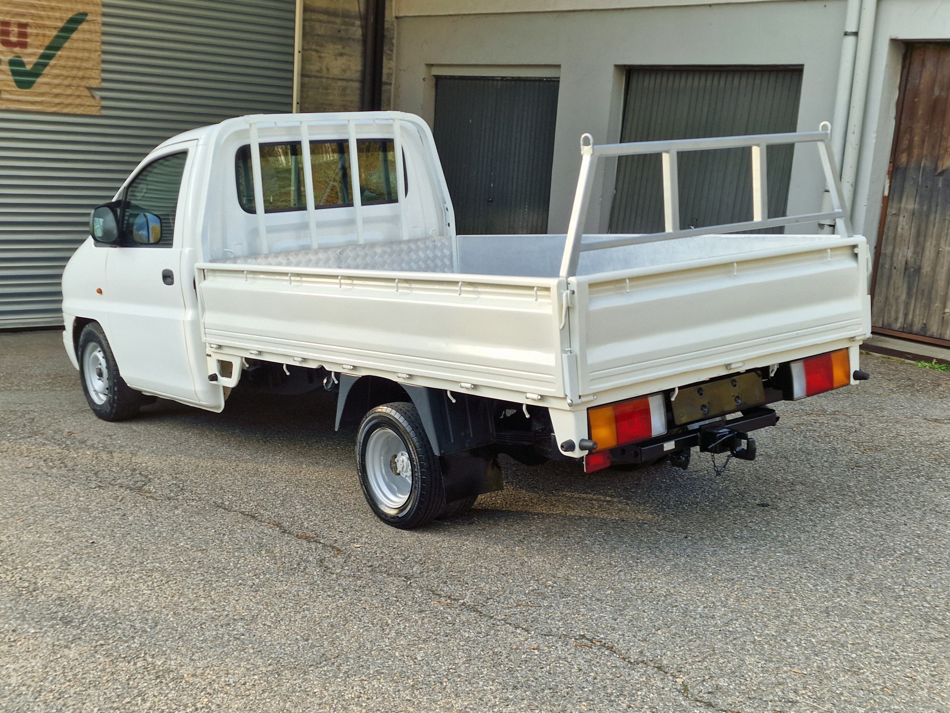 HYUNDAI H-1 Camionnette 2.5TDI-image-2