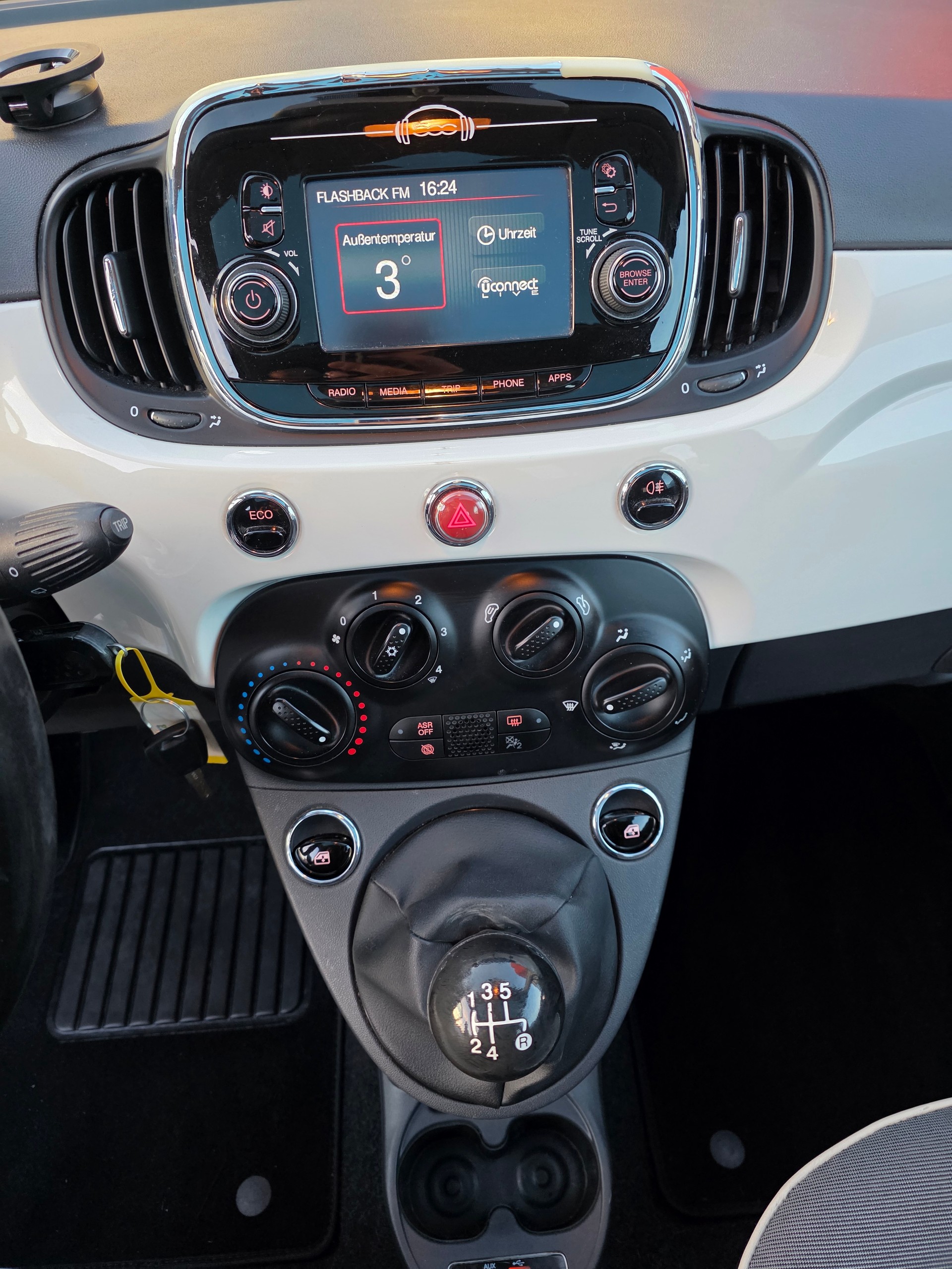 FIAT 500 0.9 Twinair Lounge-image-11