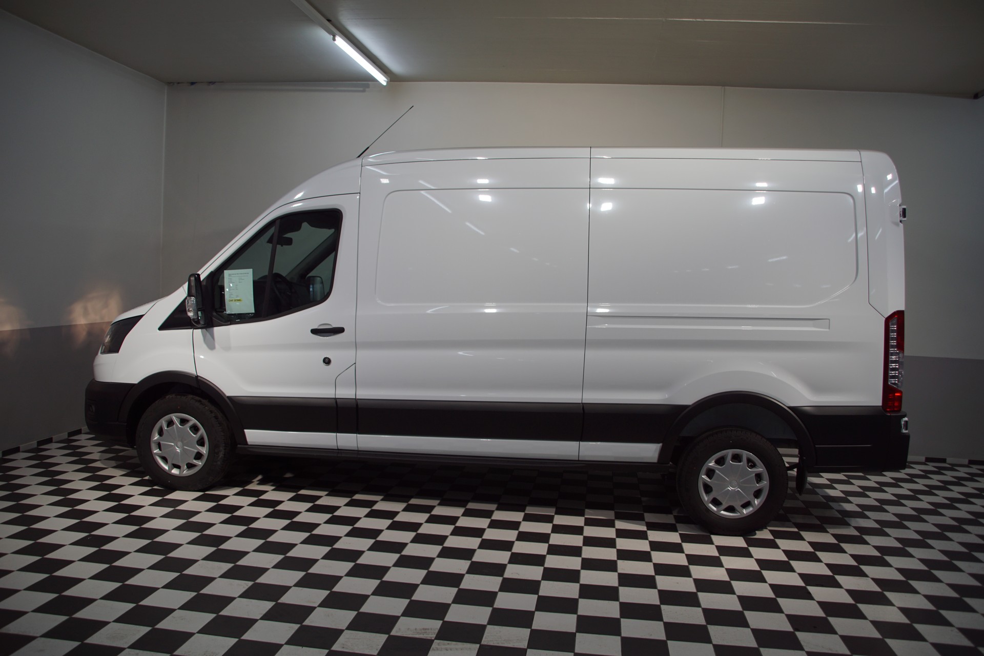 FORD Transit Van 350 L3 Trend 2.0 TDCi 130 FWD A-image-8