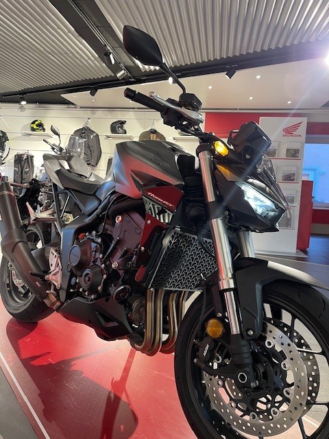 HONDA CB 1000-image-4