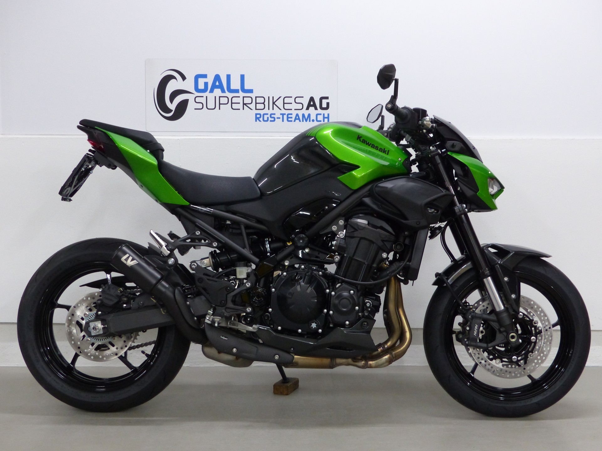 KAWASAKI Z 900 ABS 35kW MY26 mit Zubehör