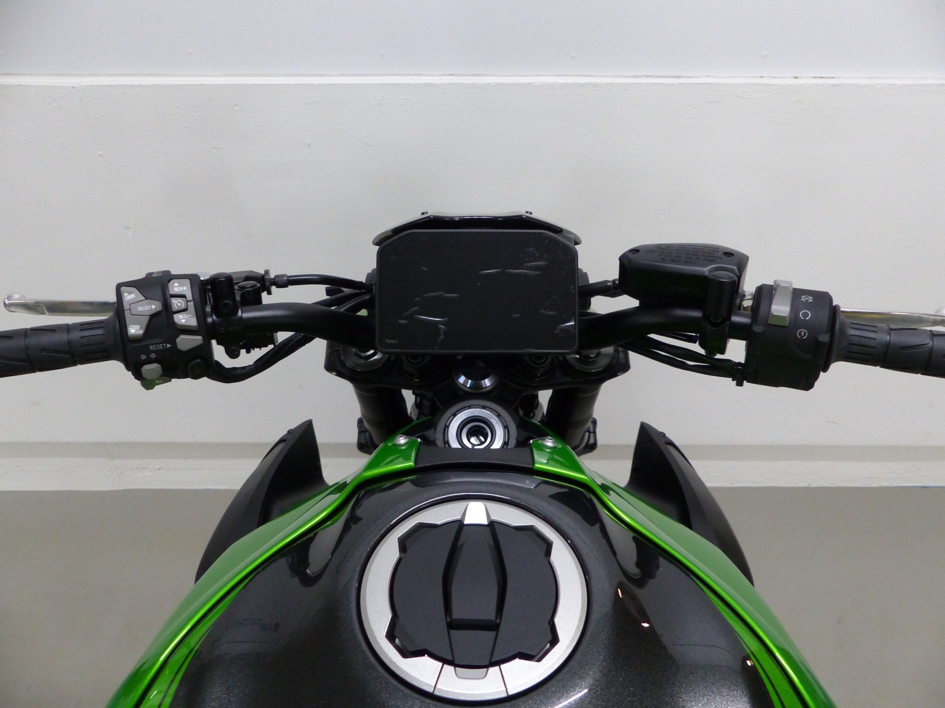 KAWASAKI Z 900 ABS 35kW MY26 mit Zubehör-image-8