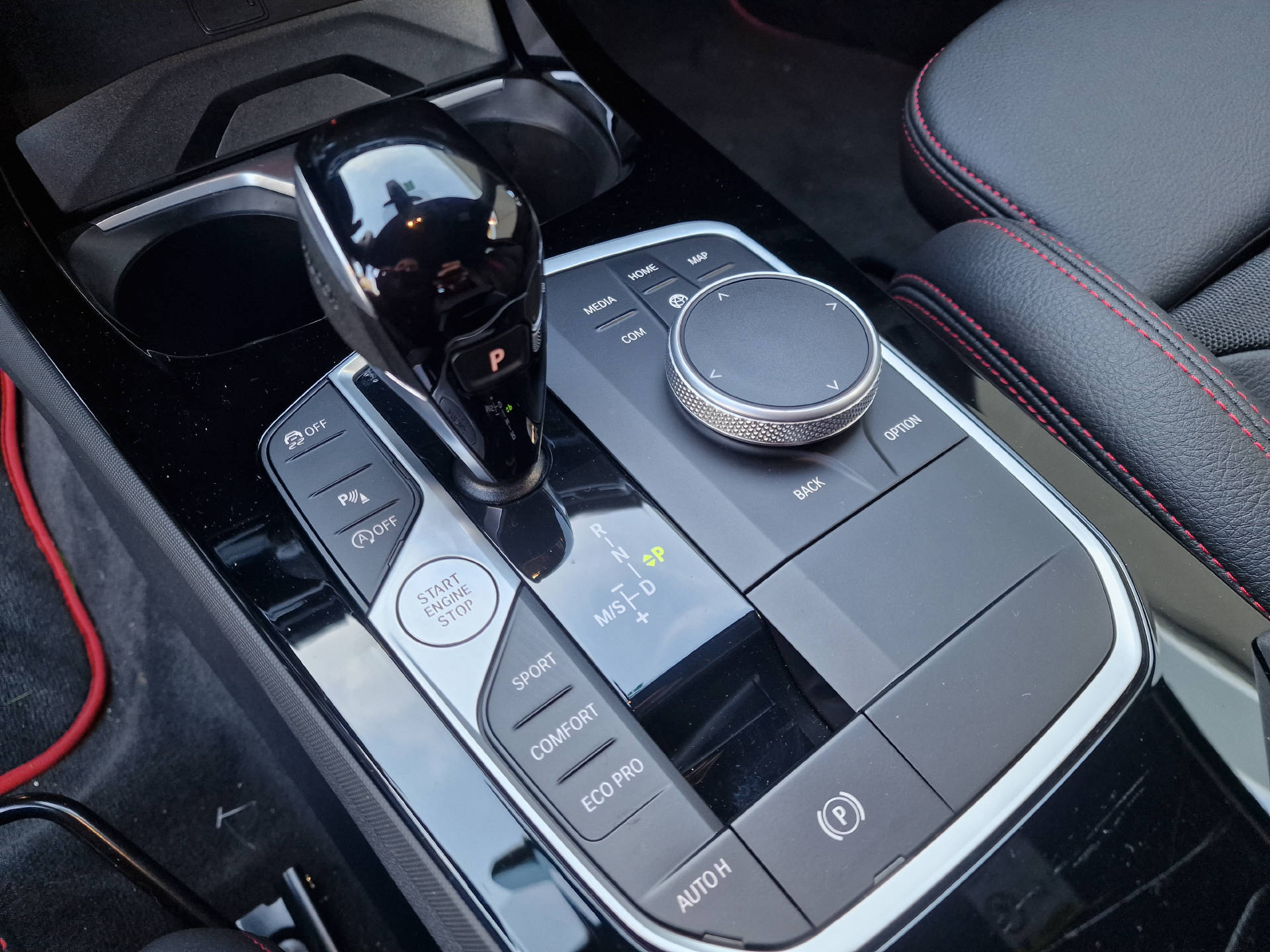BMW 128ti-image-16