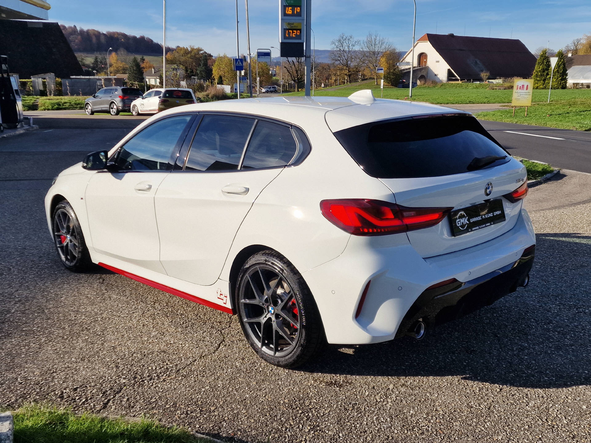 BMW 128ti-image-4
