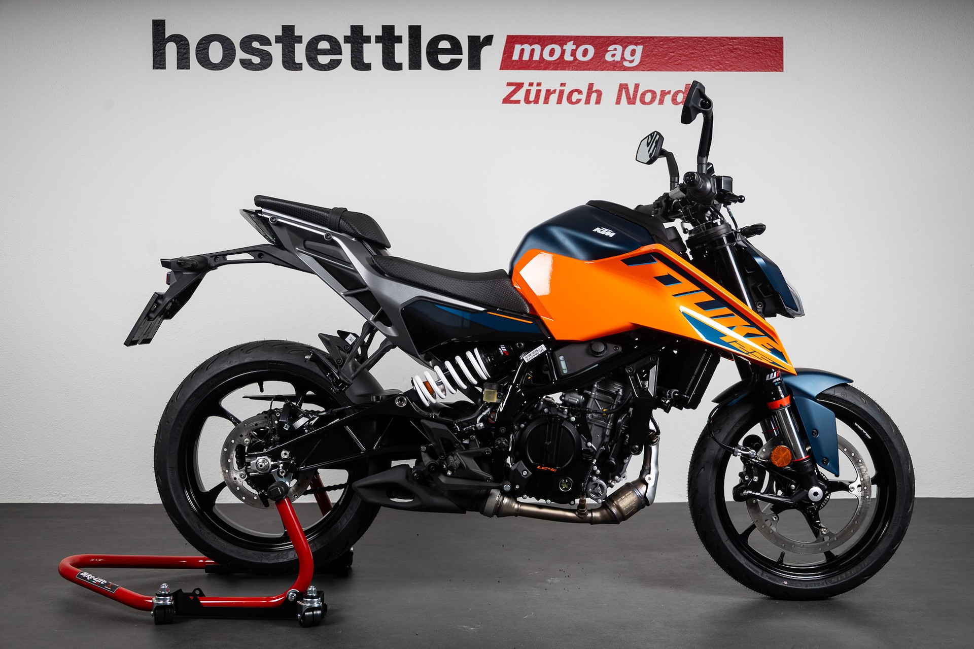 KTM 125 Duke-image-1