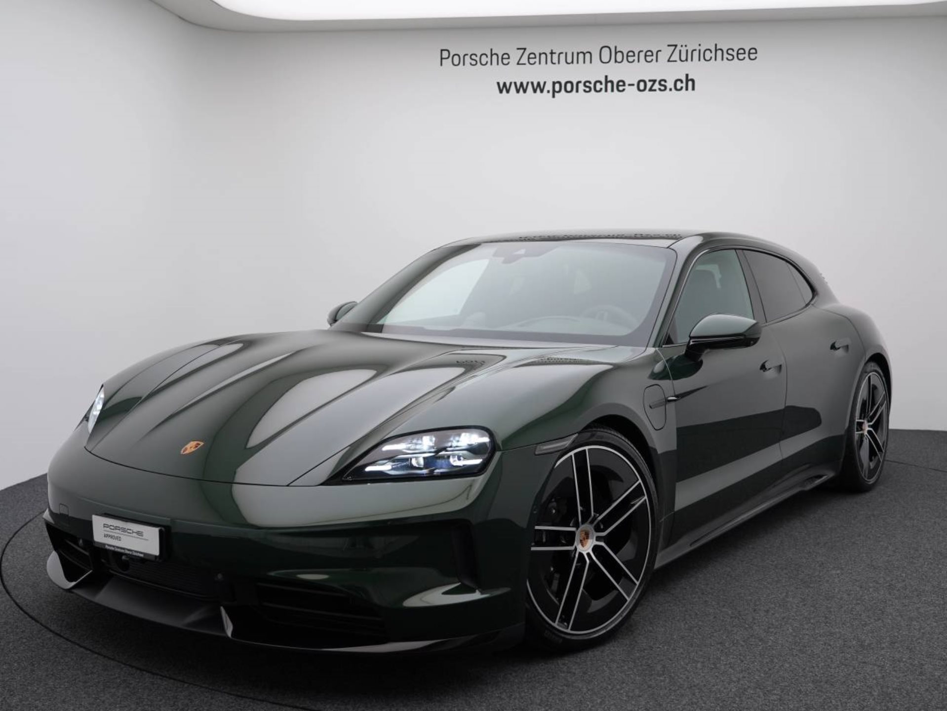 PORSCHE Taycan GTS Sport Turismo
