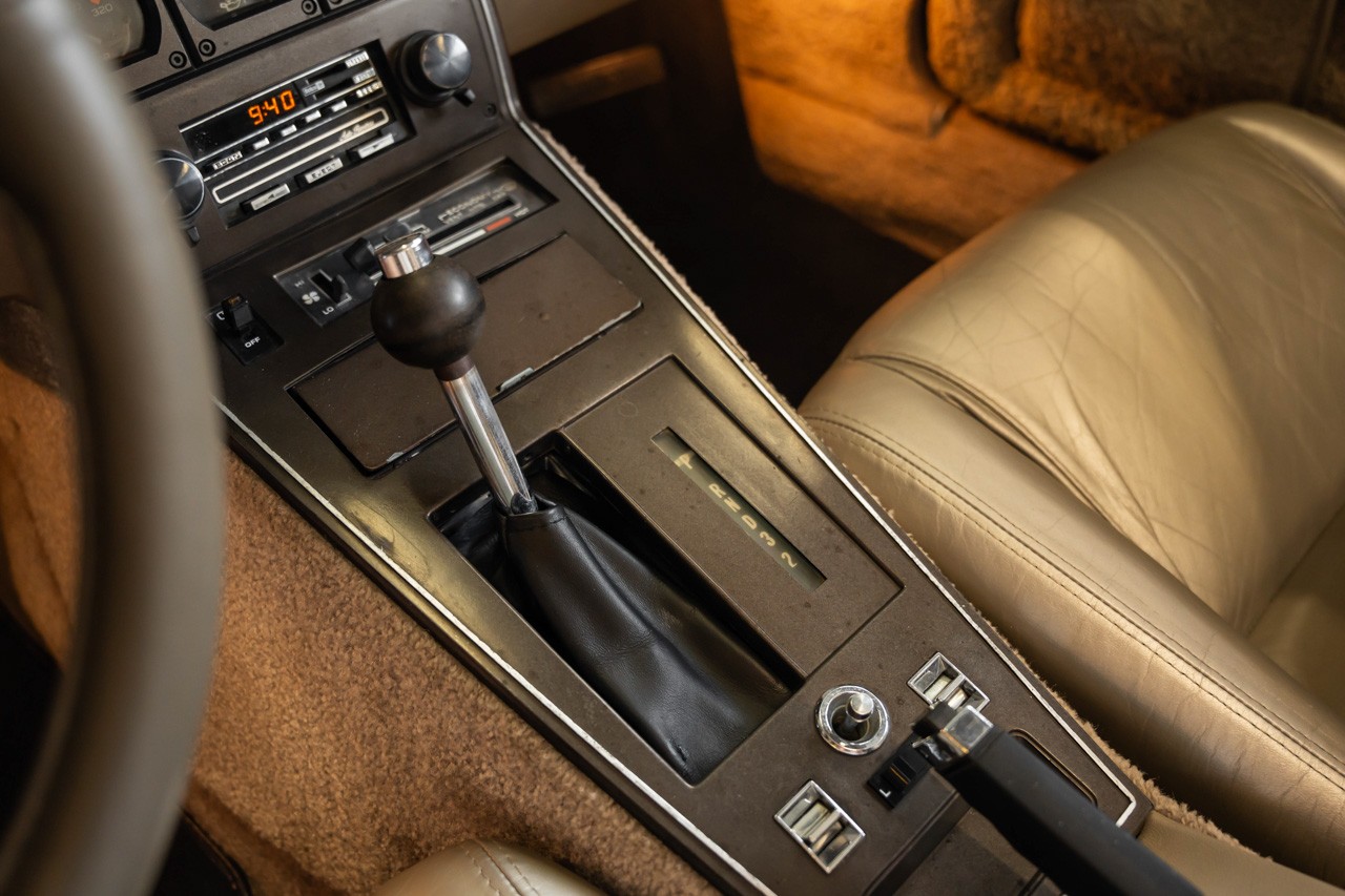 CHEVROLET CORVETTE C3 Collector Edition-image-25