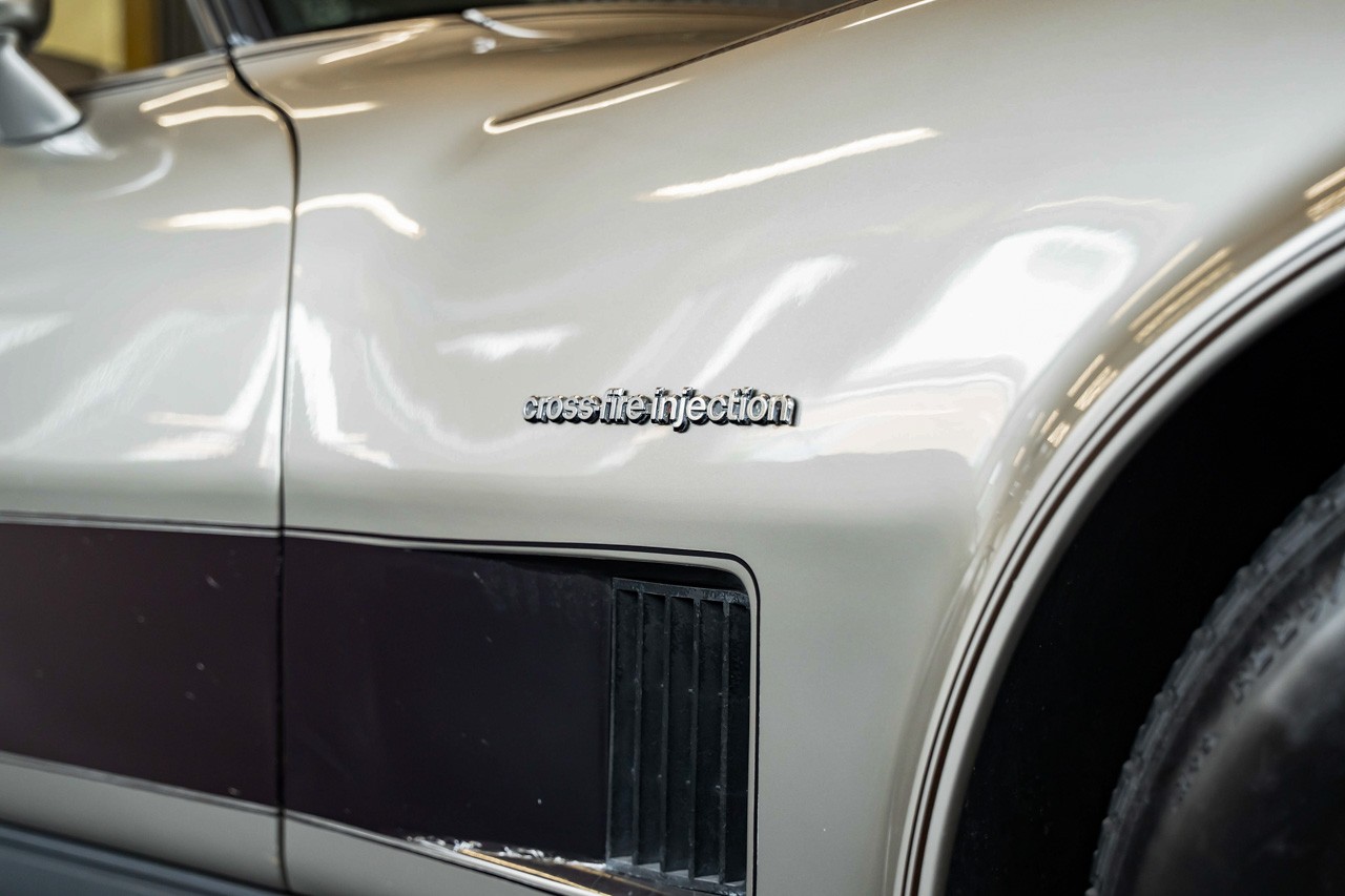 CHEVROLET CORVETTE C3 Collector Edition-image-27