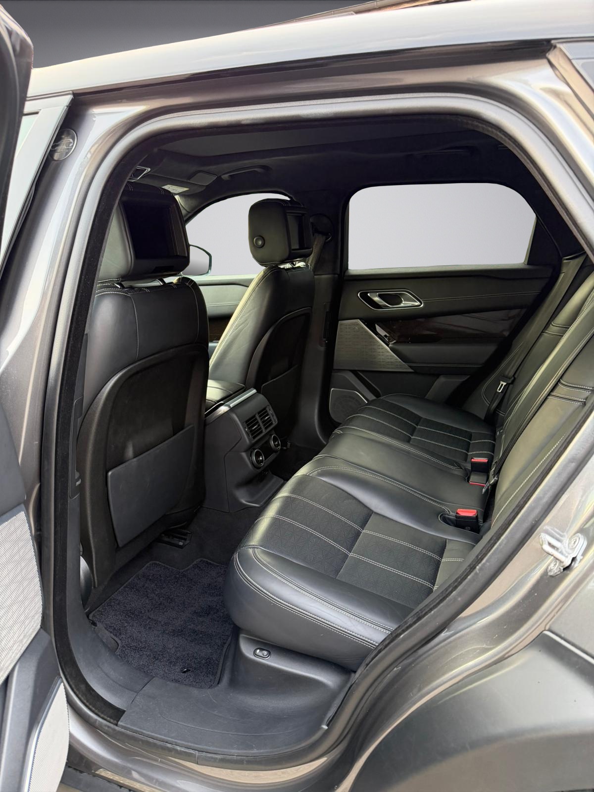 LAND ROVER Range Rover Velar R-Dynamic D 300 HSE Automatic-image-8
